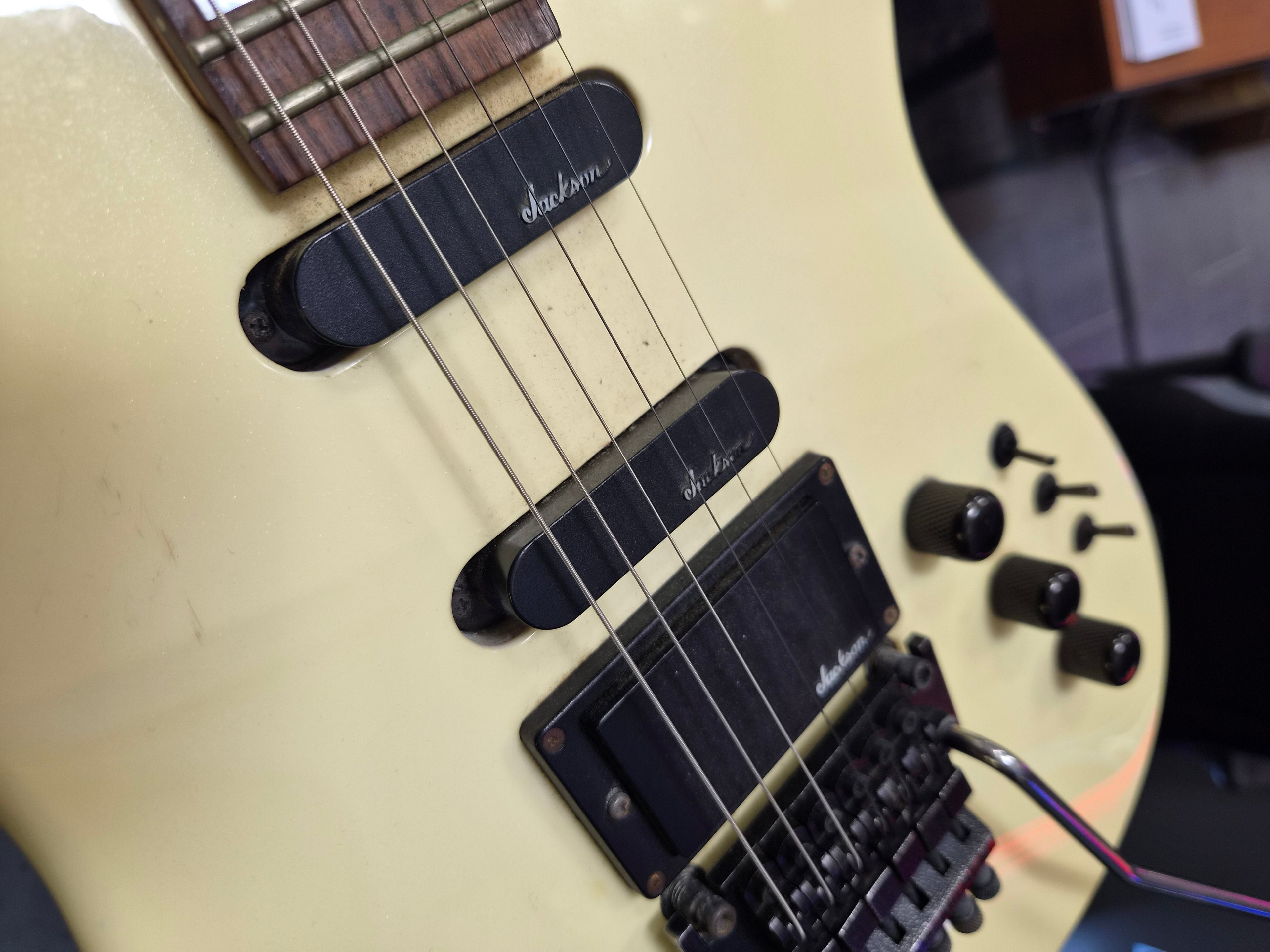 Charvel Model 4 Japan 1986