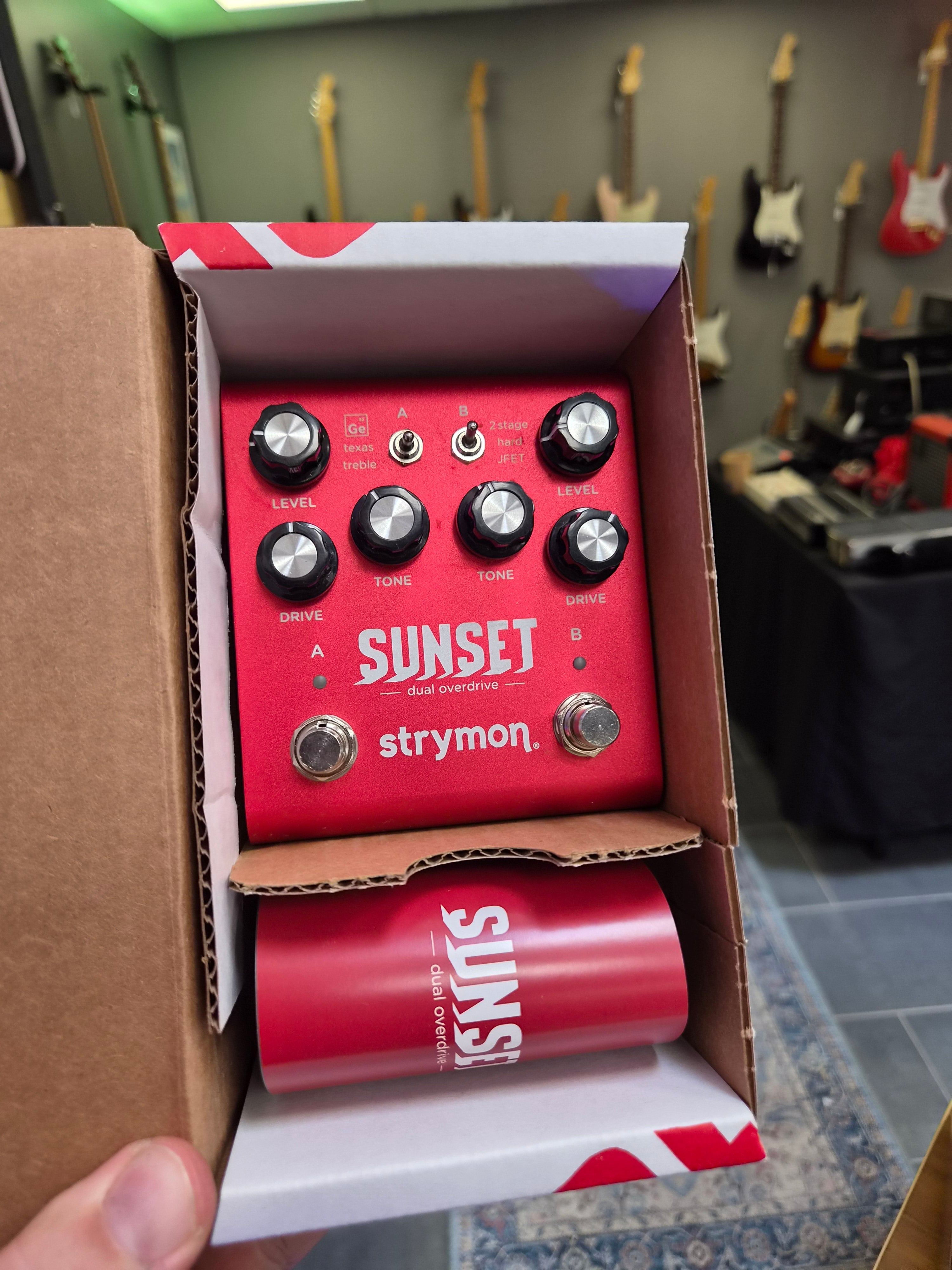 Strymon Sunset – Tonefest Guitar Gallery