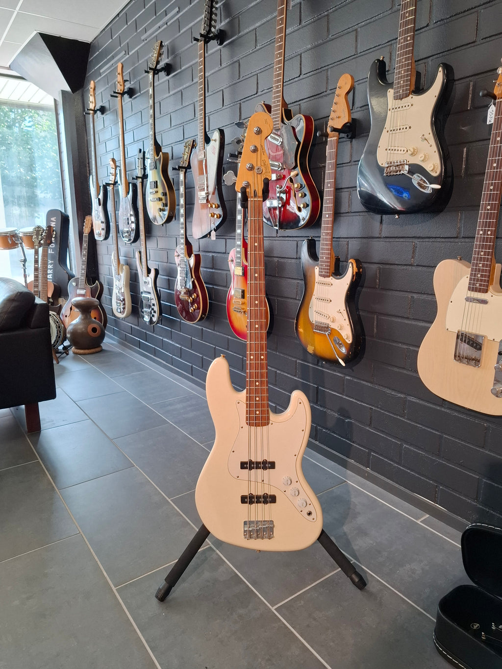 Fender American Traditional Jazz Bass 1999 Olympic White
