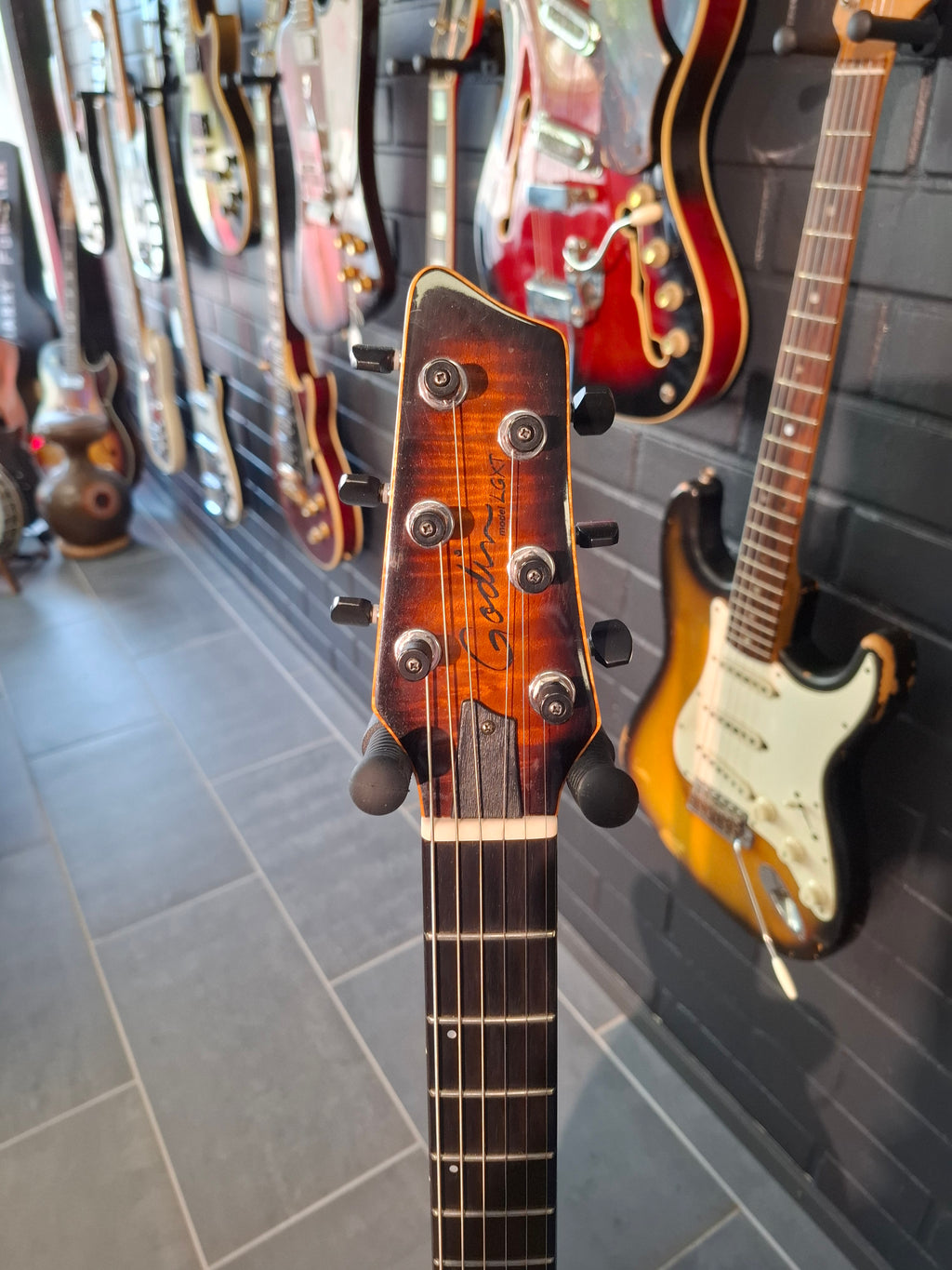 Godin LGXT Synth Access