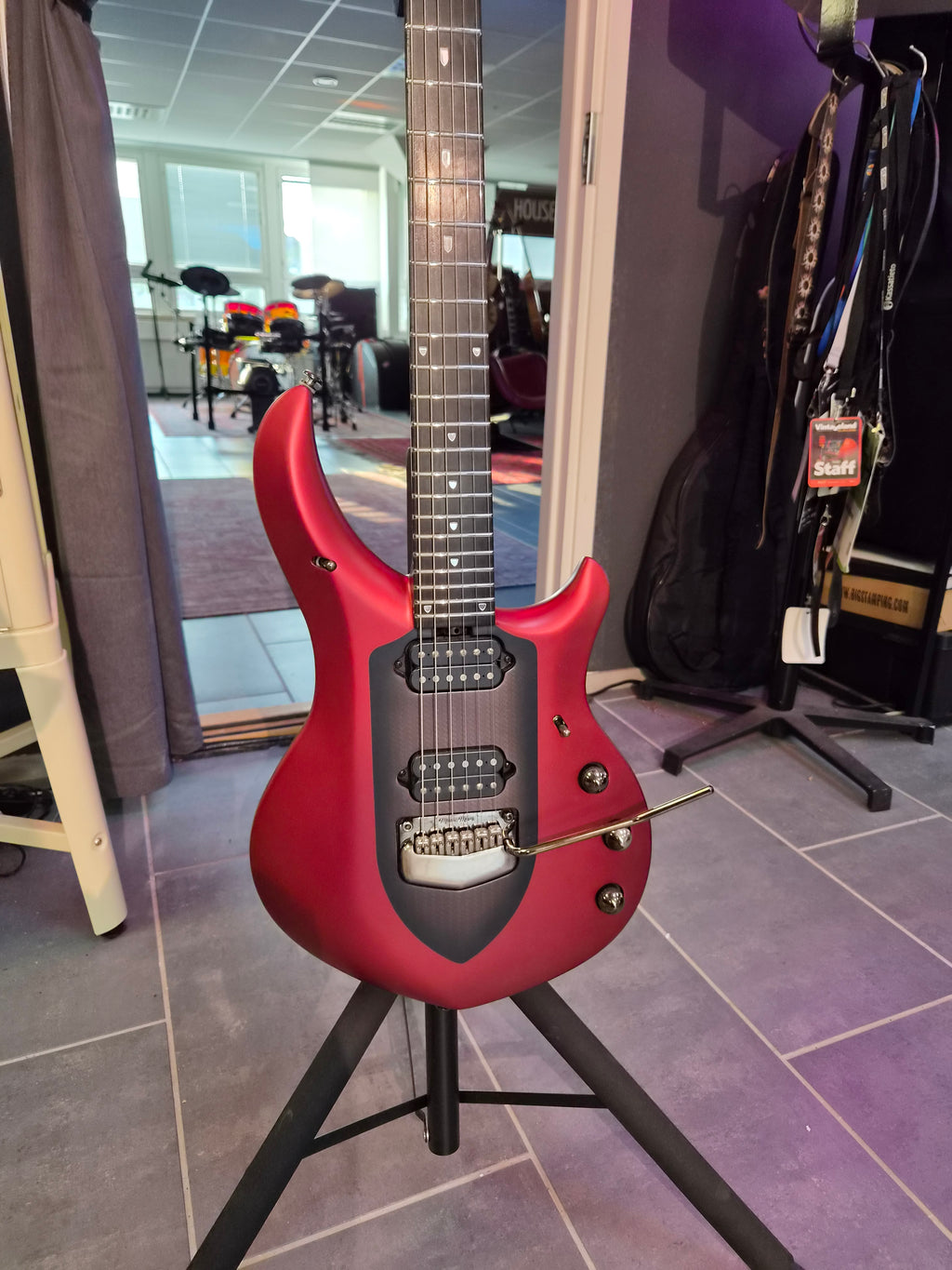 Music Man Ernie Ball USA Music Man John Petrucci Majesty Iced Crimson Red 2016