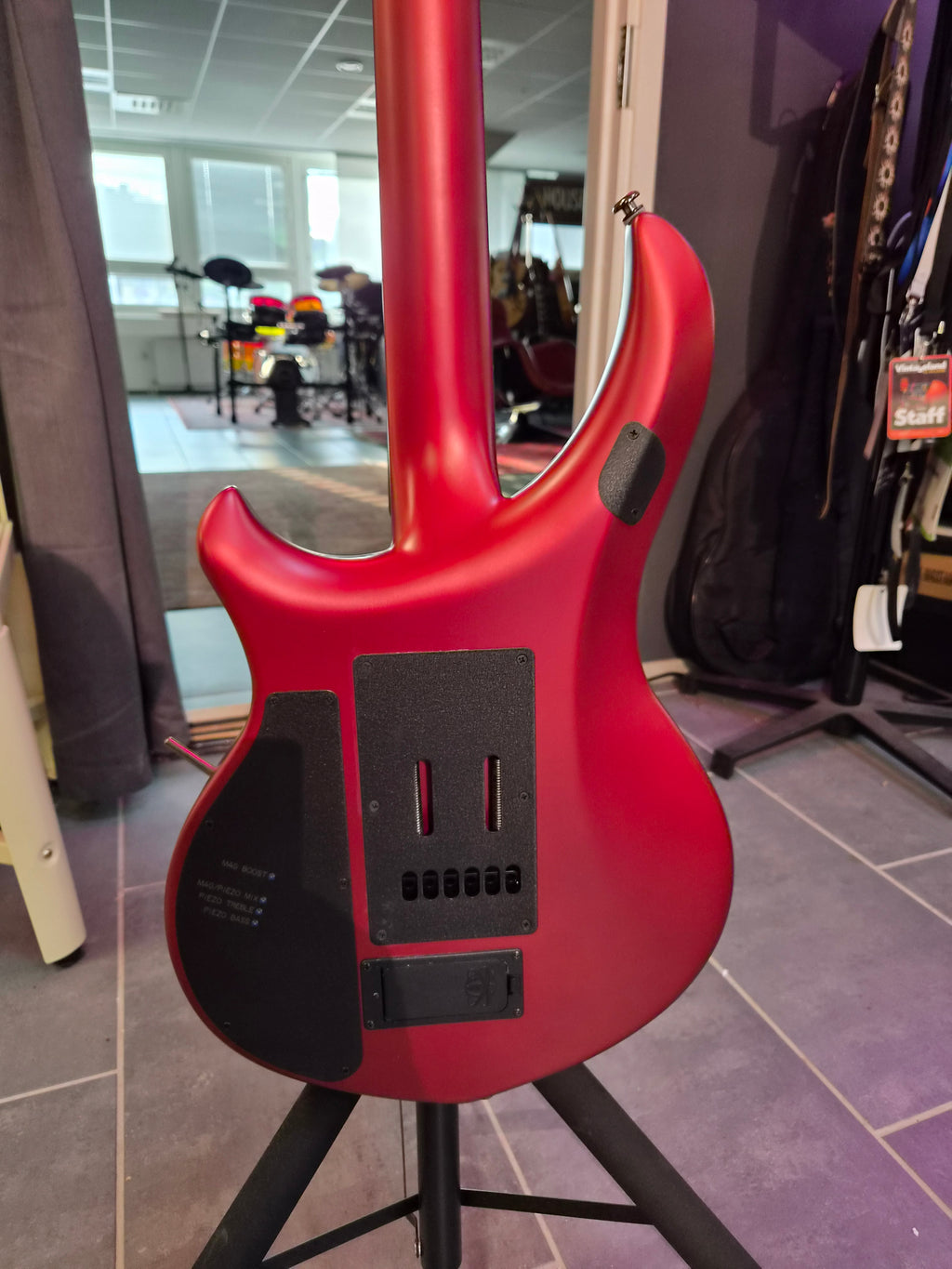 Music Man Ernie Ball USA Music Man John Petrucci Majesty Iced Crimson Red 2016