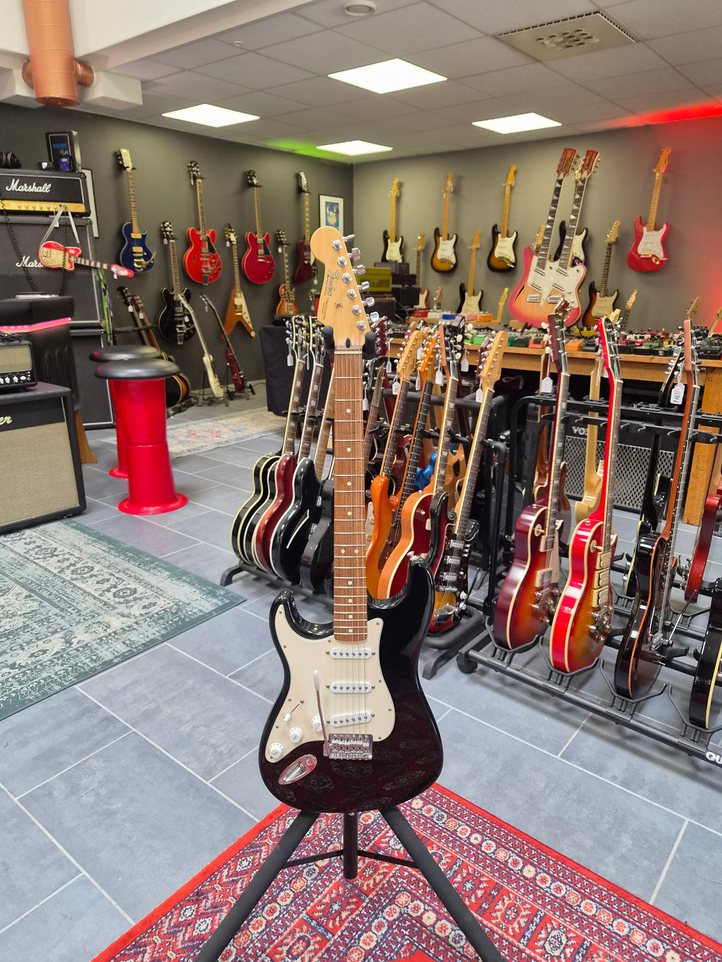 Fender Standard Stratocaster 2002 Lefty