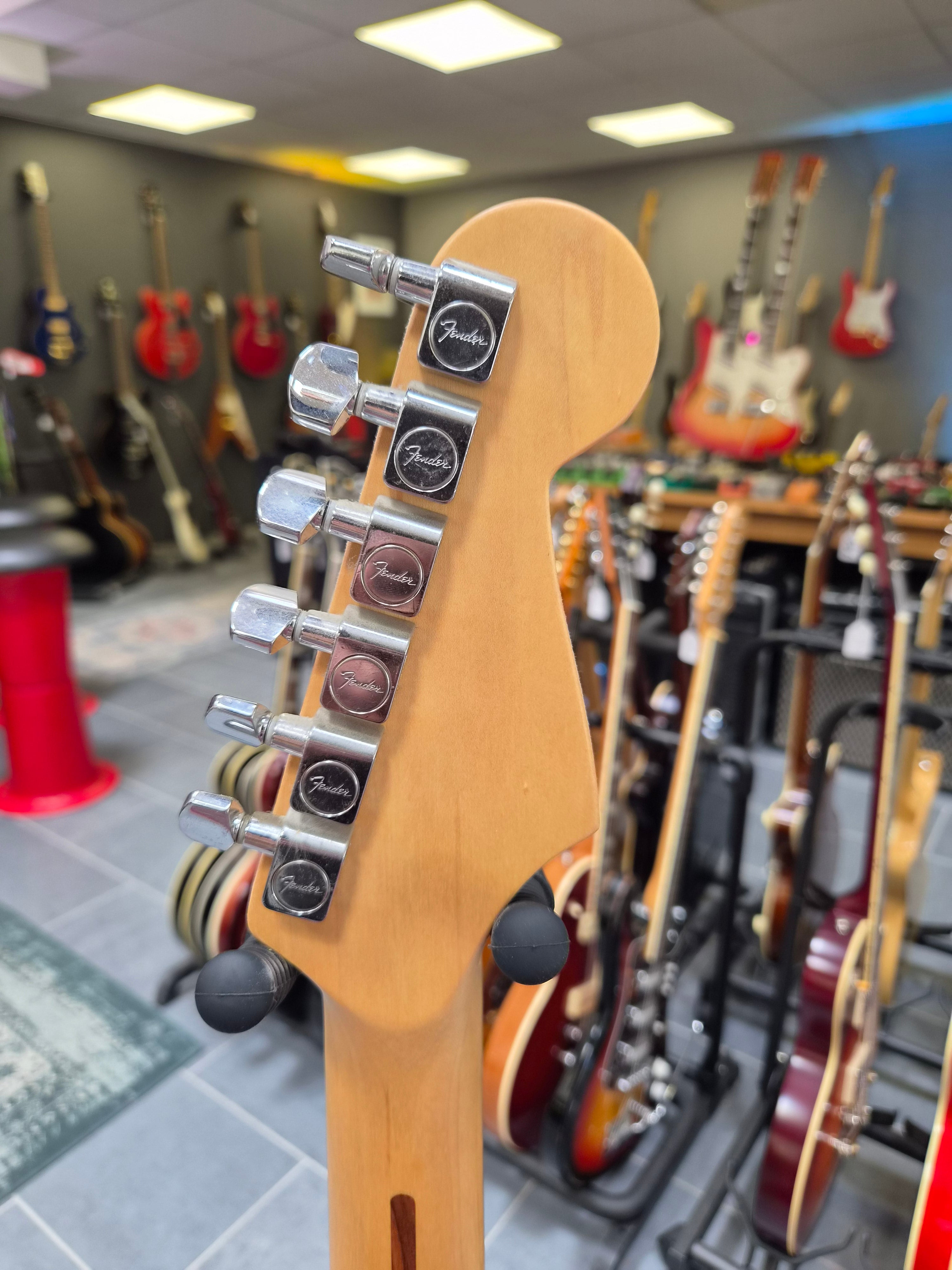 Fender Standard Stratocaster 2002 Lefty