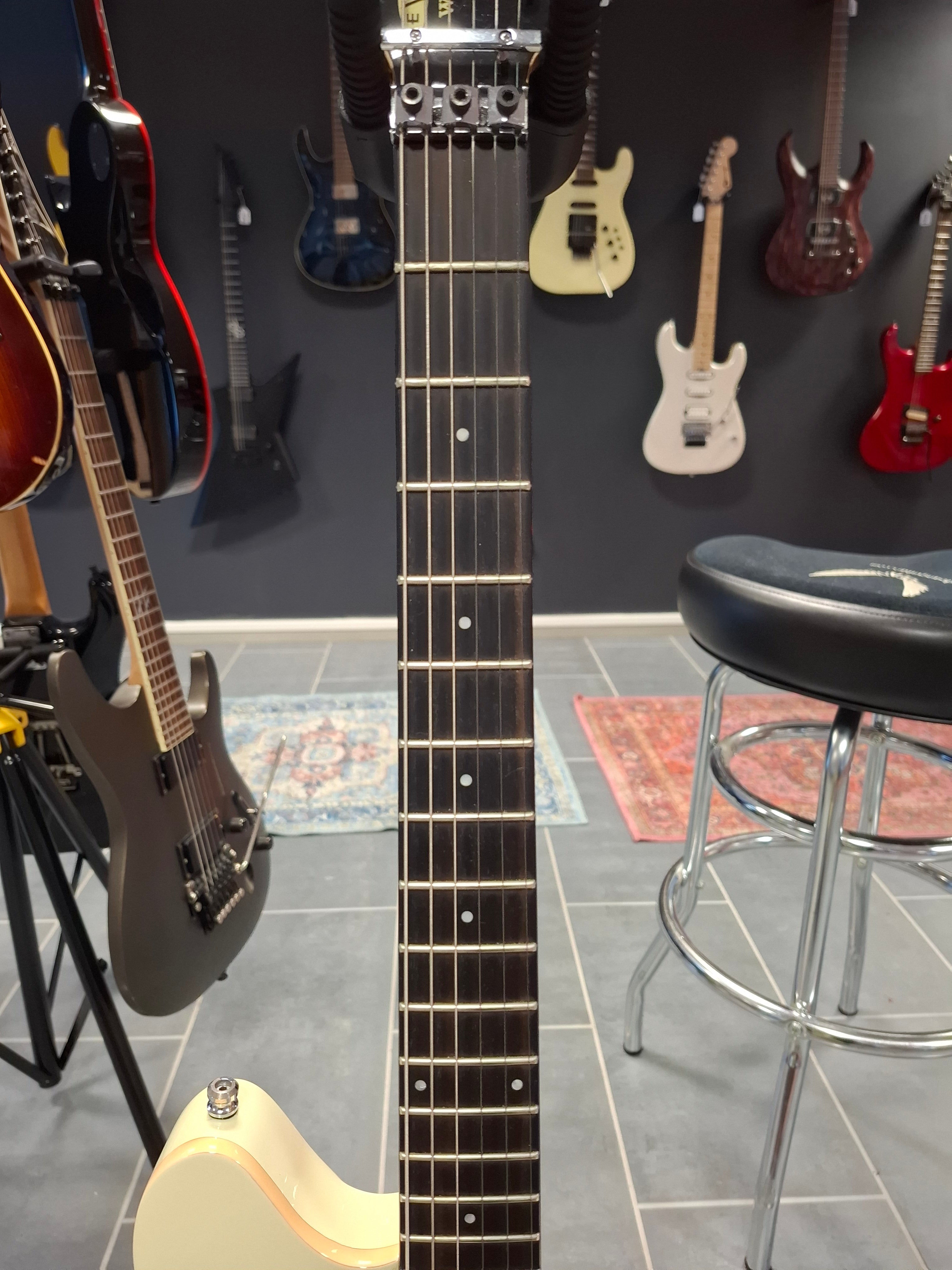 EVH Wolfgang Special Ivory