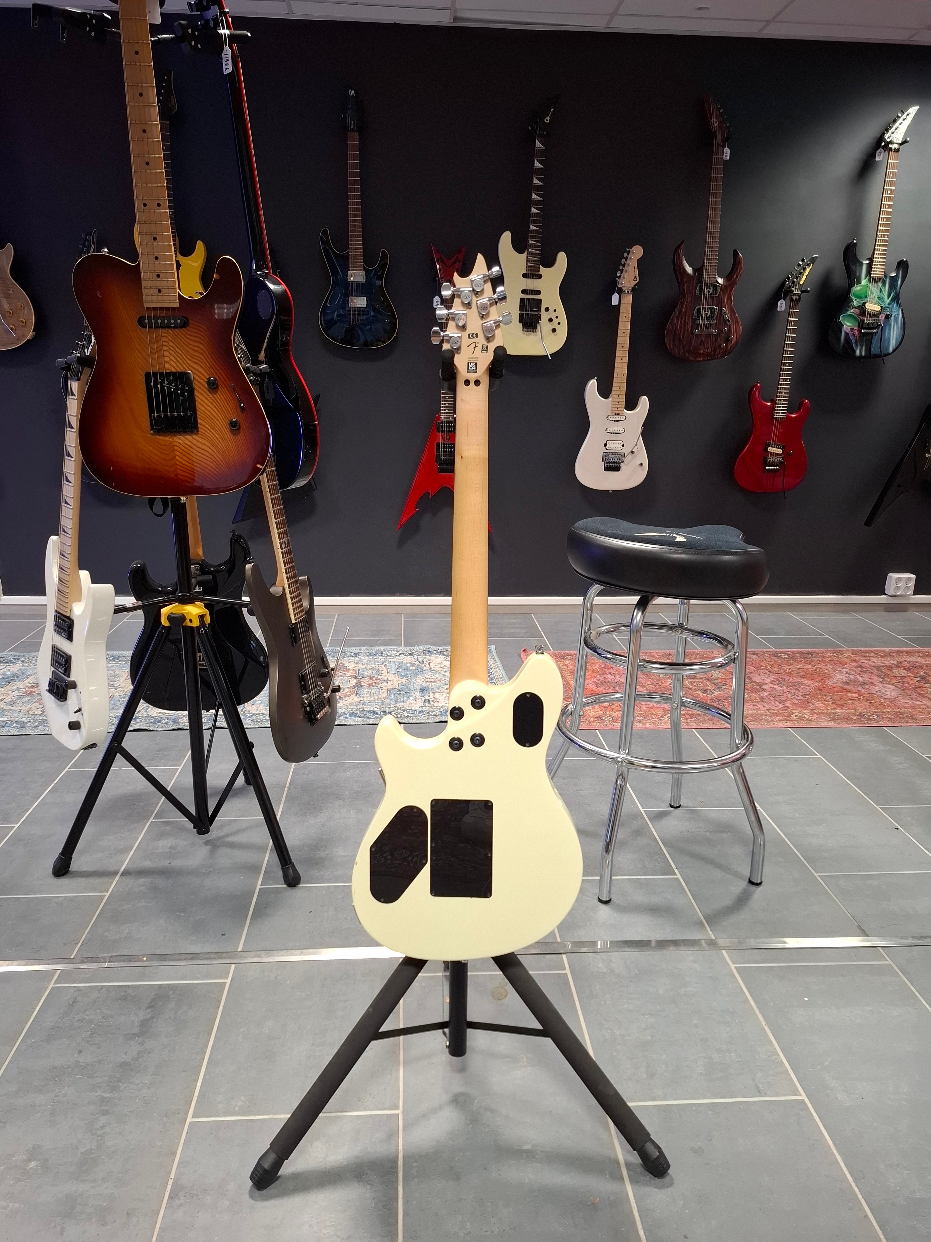 EVH Wolfgang Special Ivory