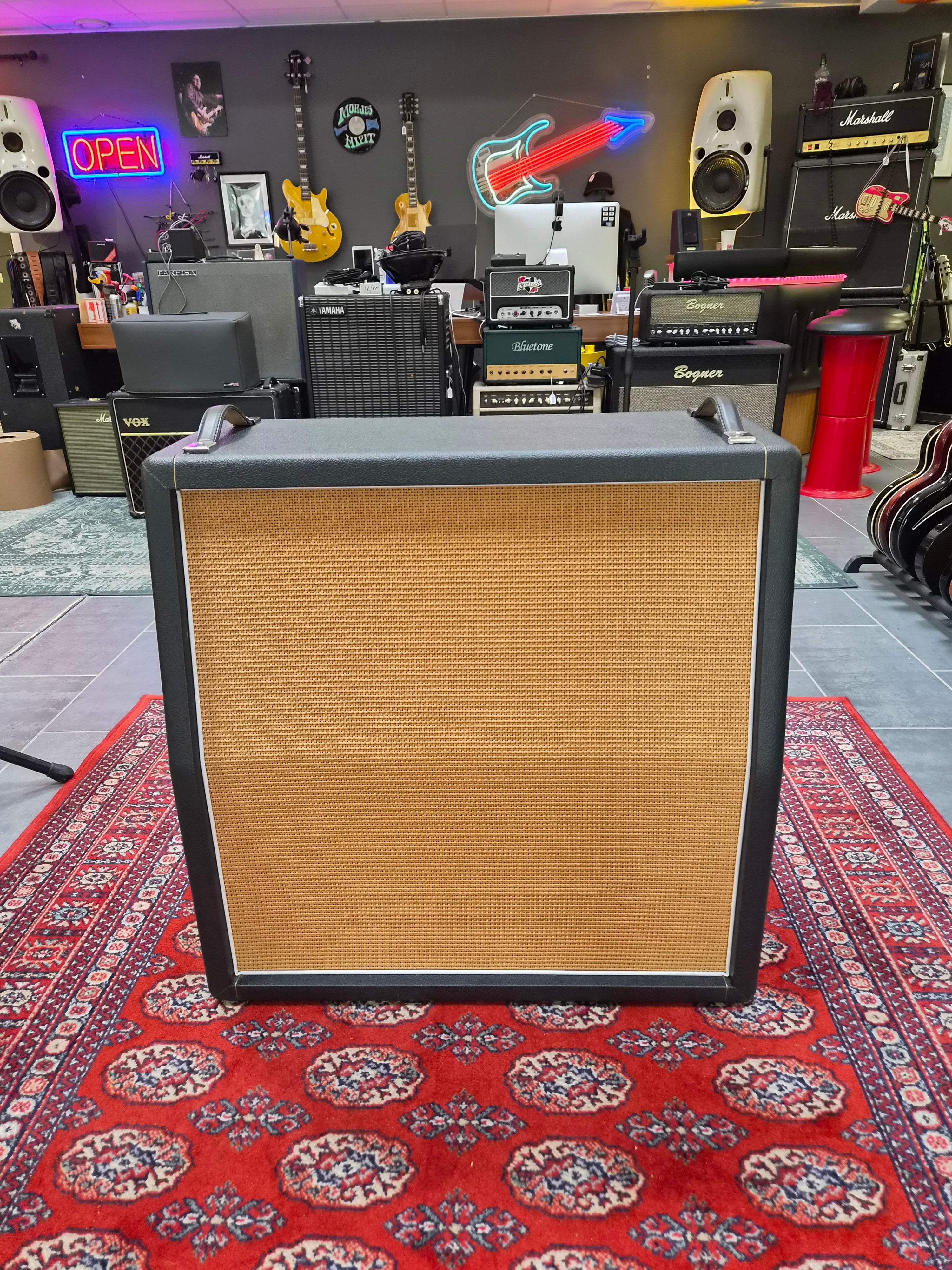 Marshall JTM45/100 Anniversary 812T40 AND 812B40 Cabinets