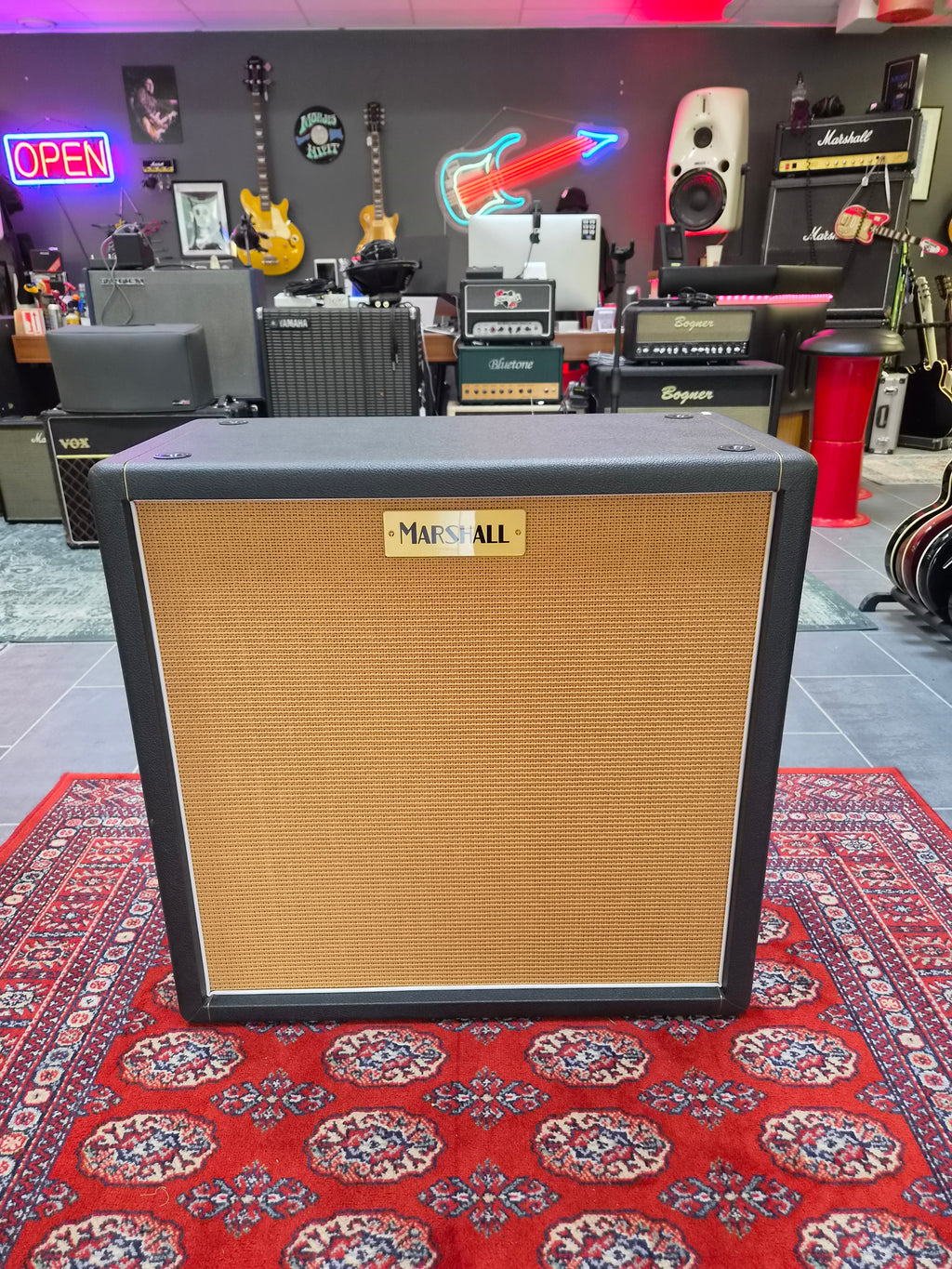 Marshall JTM45/100 Anniversary 812T40 AND 812B40 Cabinets