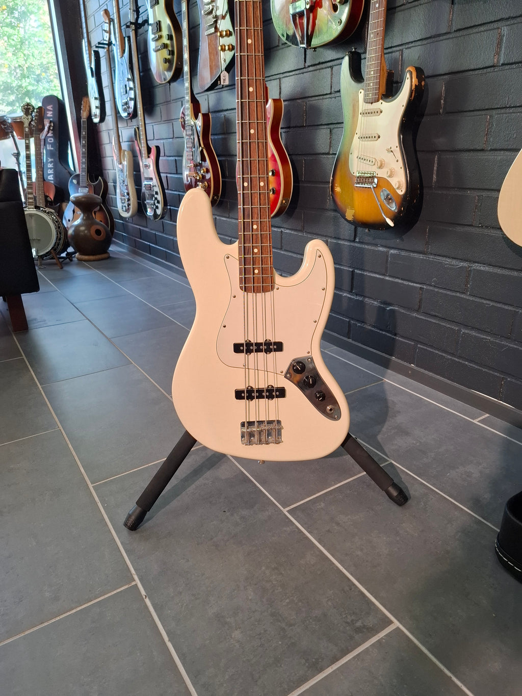 Fender Standard Jazz Bass 2001