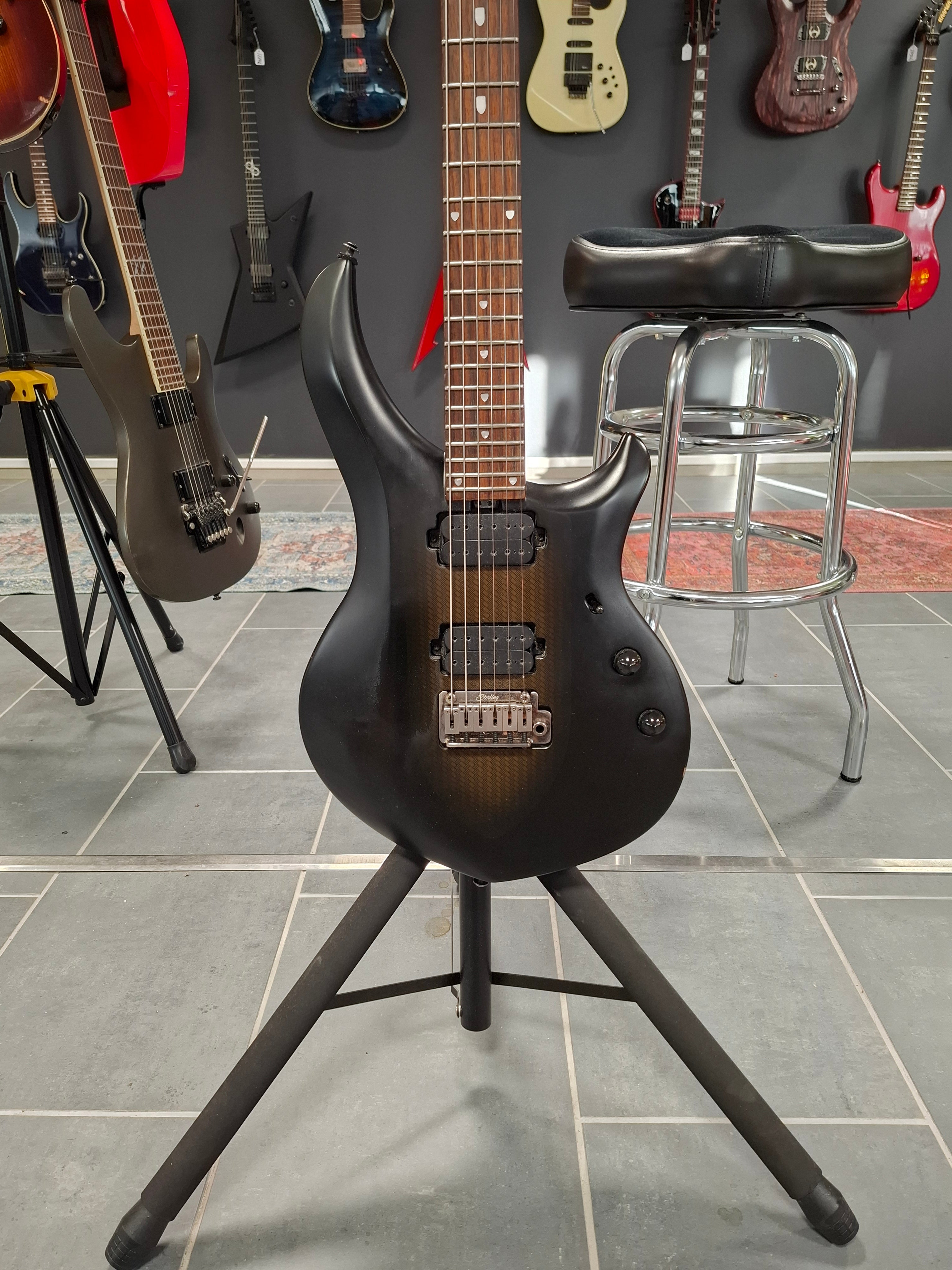 Sterling by Music Man MAJ100 John Petrucci Signature Majesty Stealth Black Made in Korea 2013