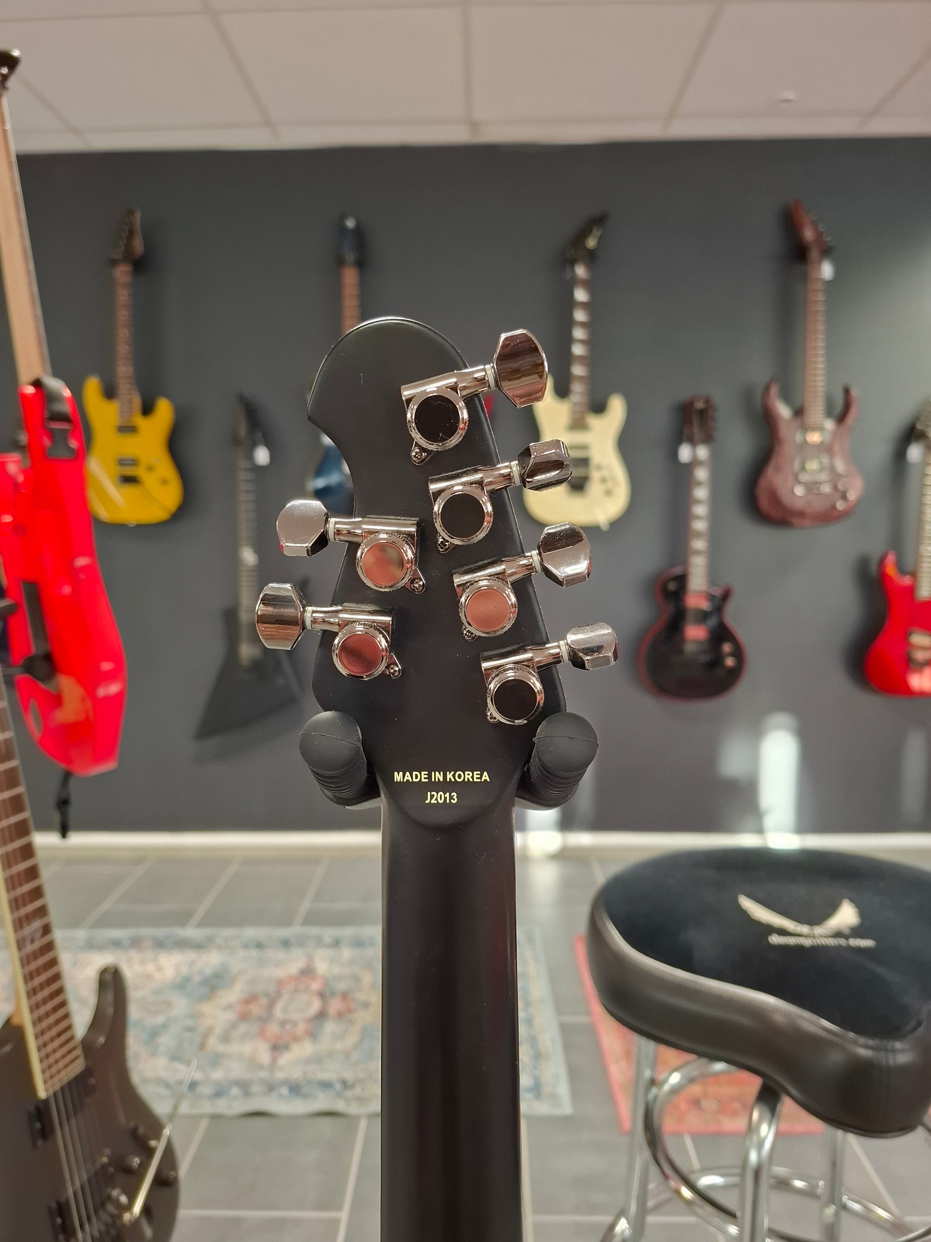 Sterling by Music Man MAJ100 John Petrucci Signature Majesty Stealth Black Made in Korea 2013