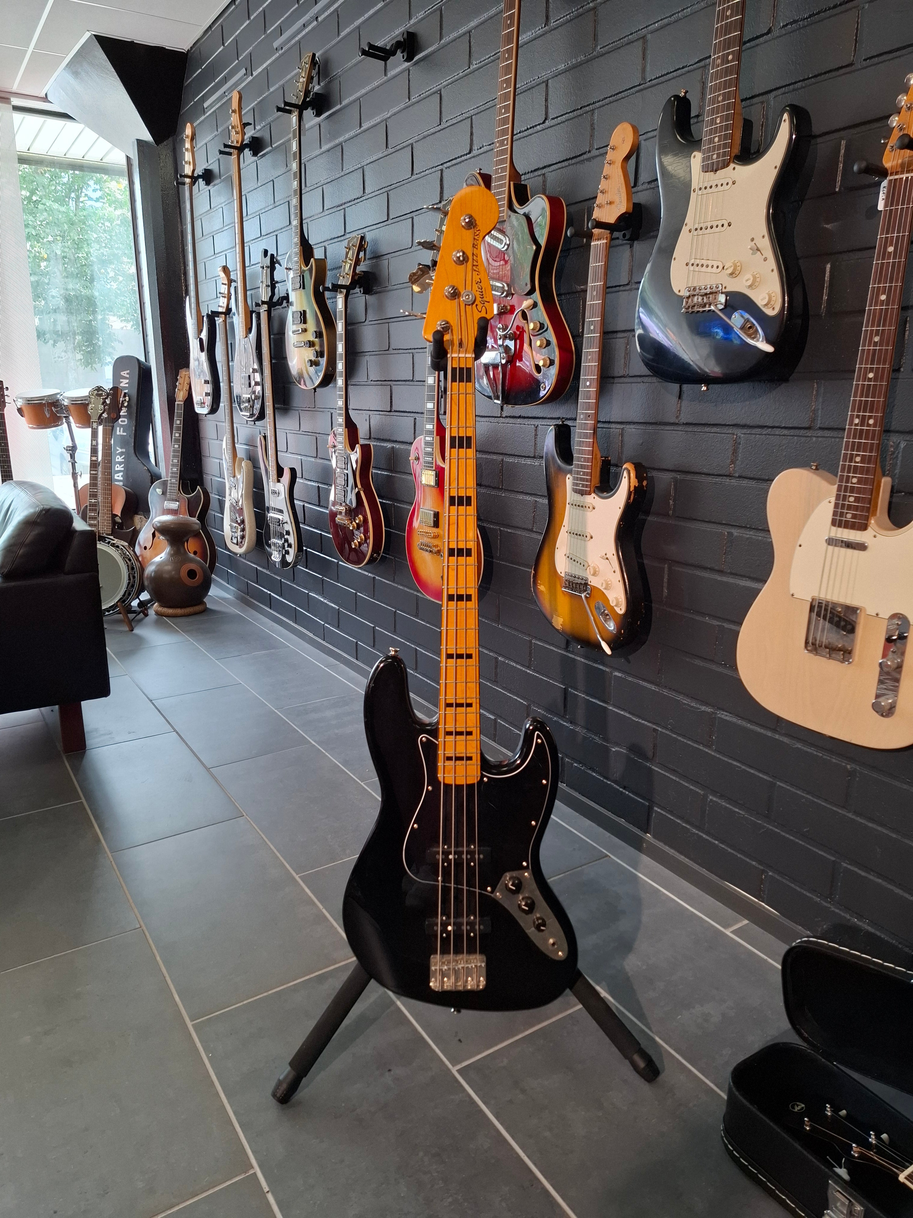 Squier Classic Vibe 70s Jazz Bass