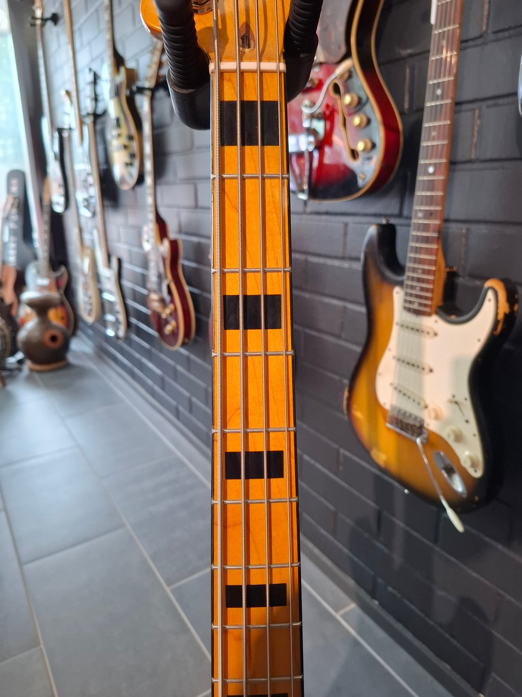 Squier Classic Vibe 70s Jazz Bass