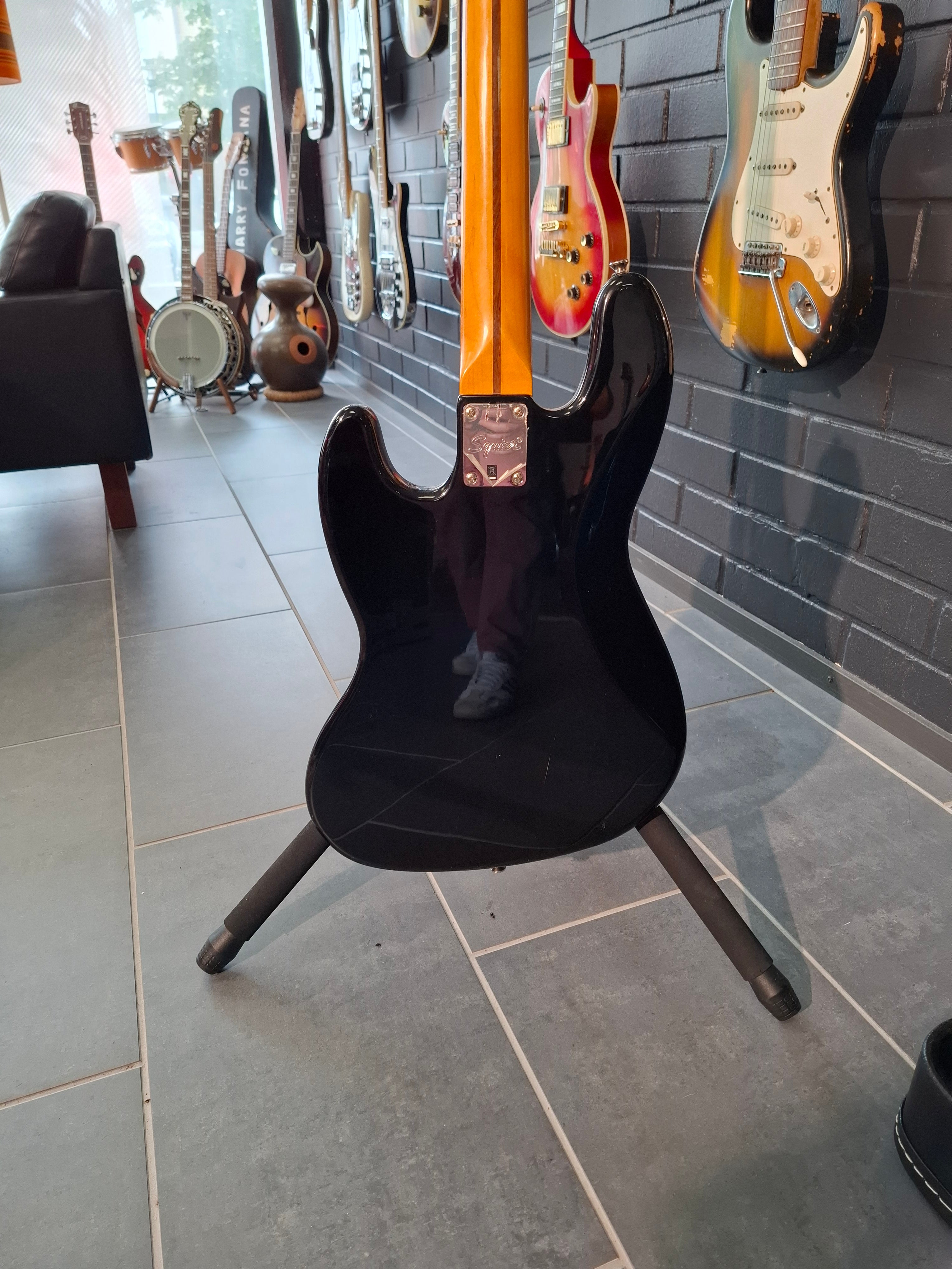 Squier Classic Vibe 70s Jazz Bass