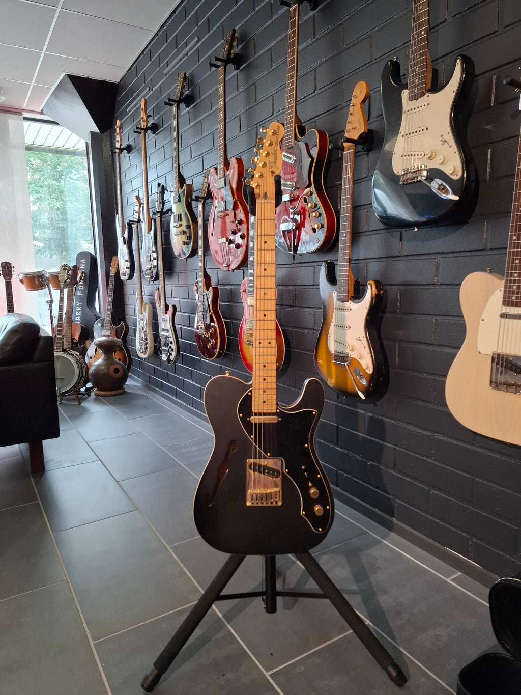 Fender LTD Deluxe Telecaster Thinline Satin Black 2018