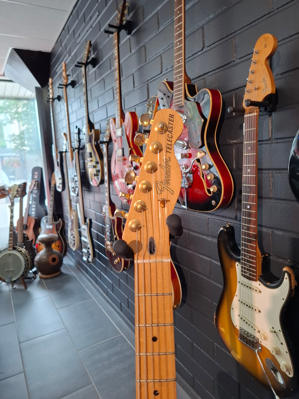 Fender LTD Deluxe Telecaster Thinline Satin Black 2018