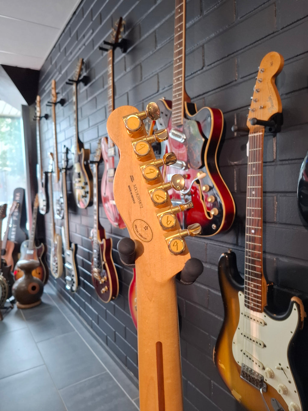 Fender LTD Deluxe Telecaster Thinline Satin Black 2018