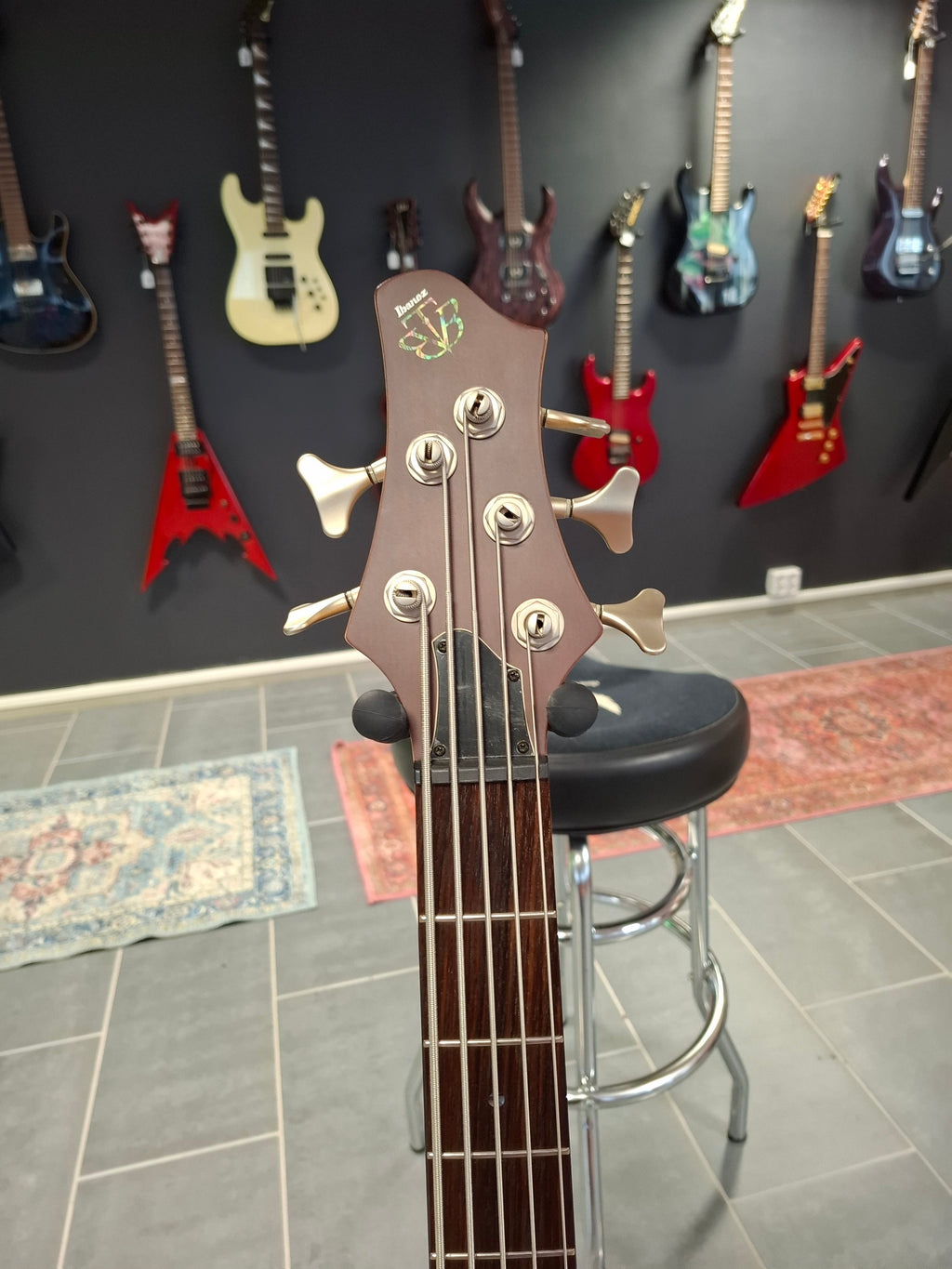 Ibanez BTB555