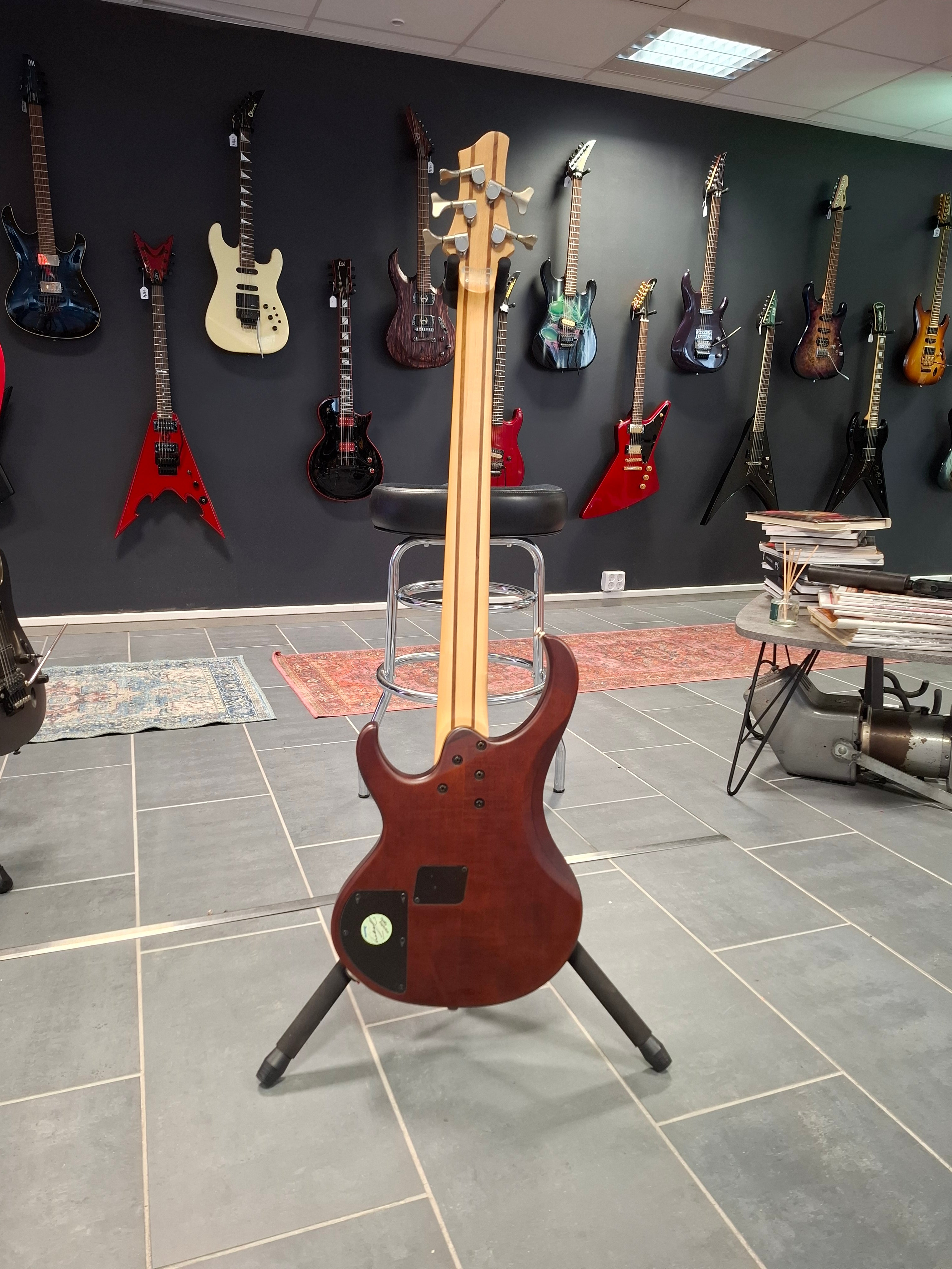 Ibanez BTB555