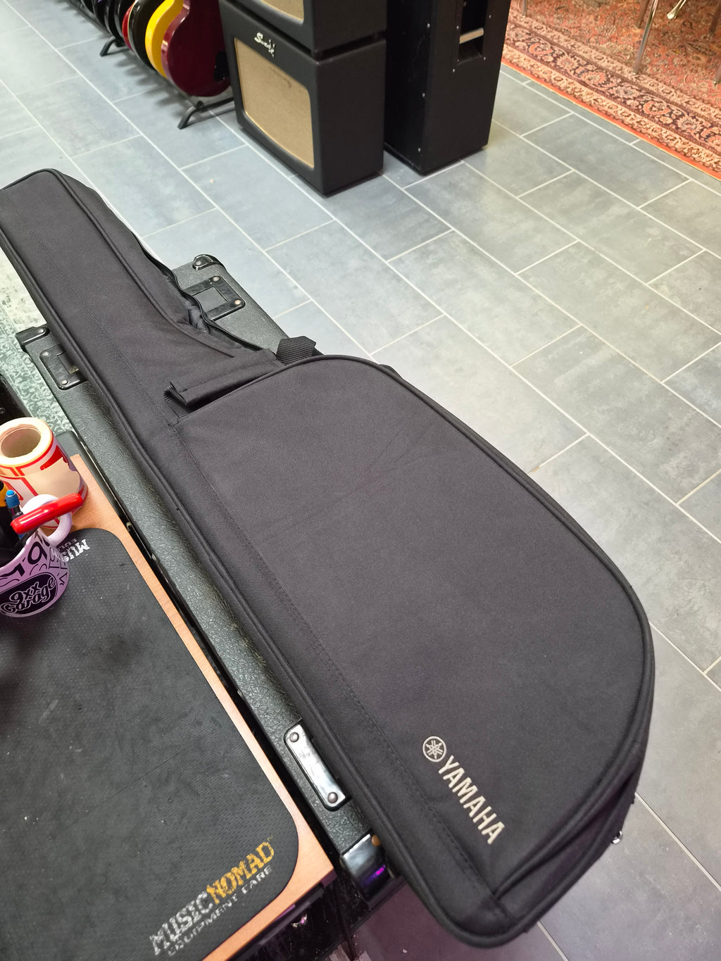 Yamaha SLG200S TBK