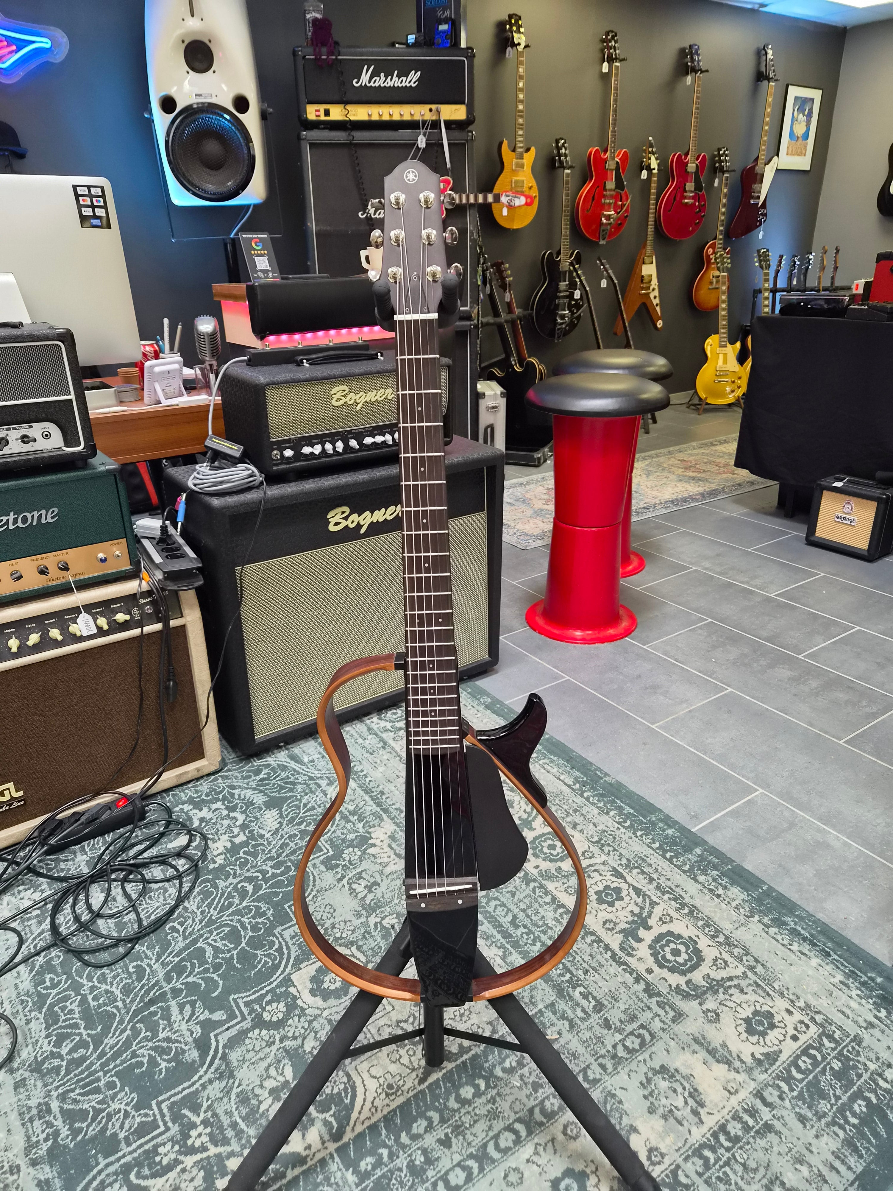 Yamaha SLG200S TBK