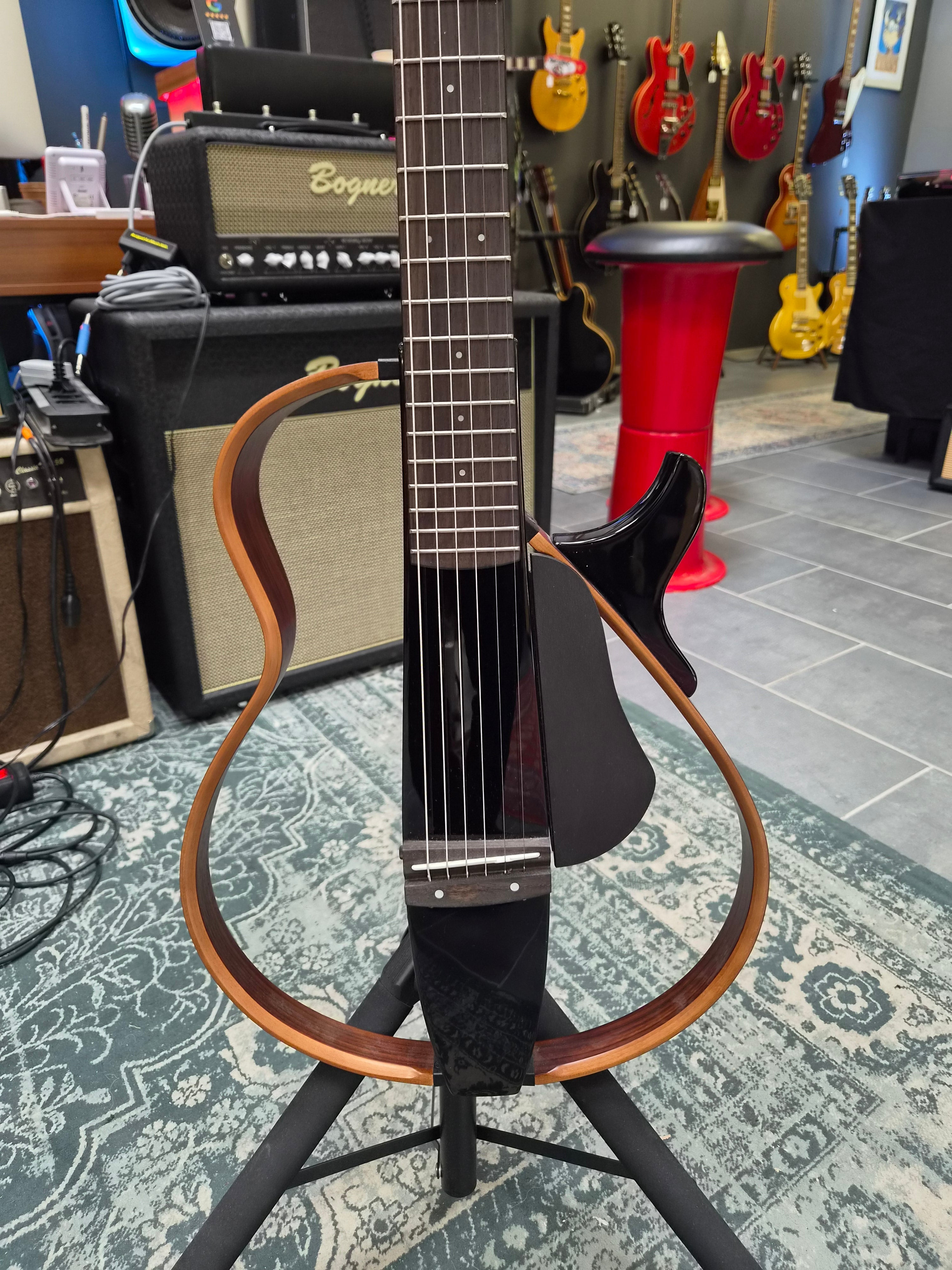 Yamaha SLG200S TBK