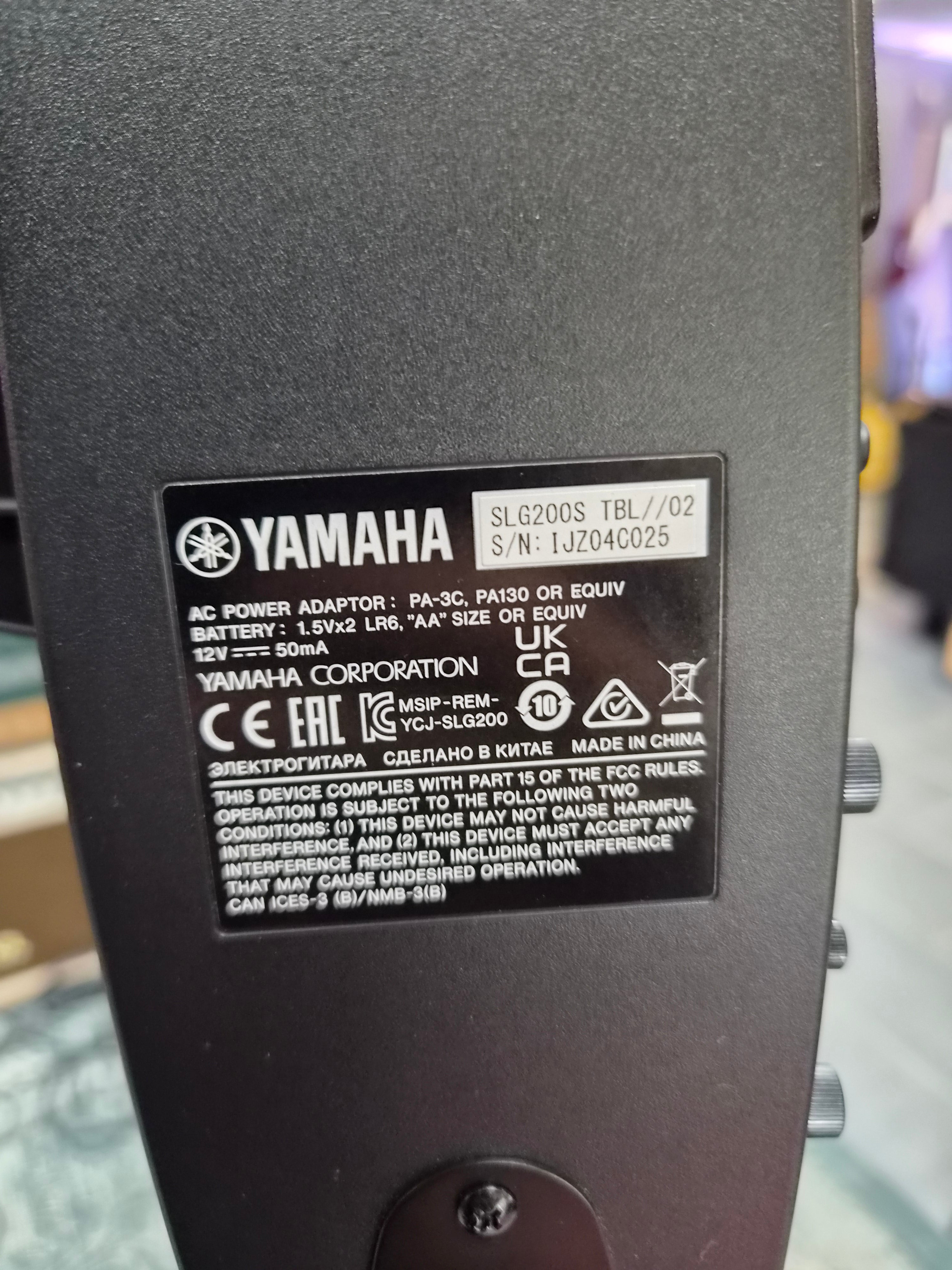 Yamaha SLG200S TBK