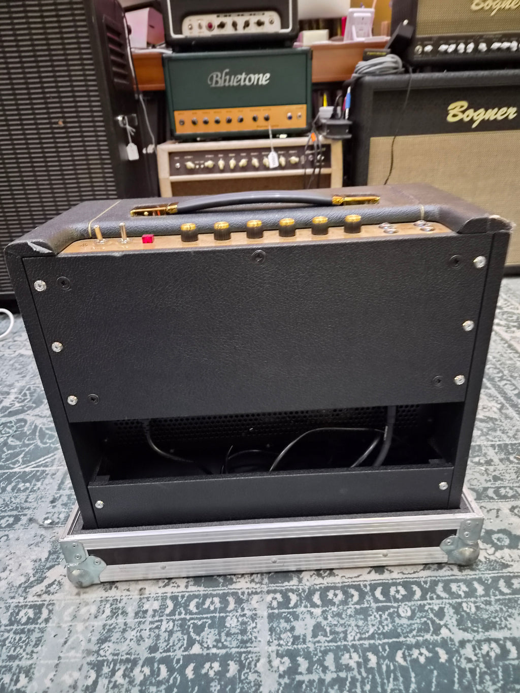 Marshall SV20C w/Thon Flight Case
