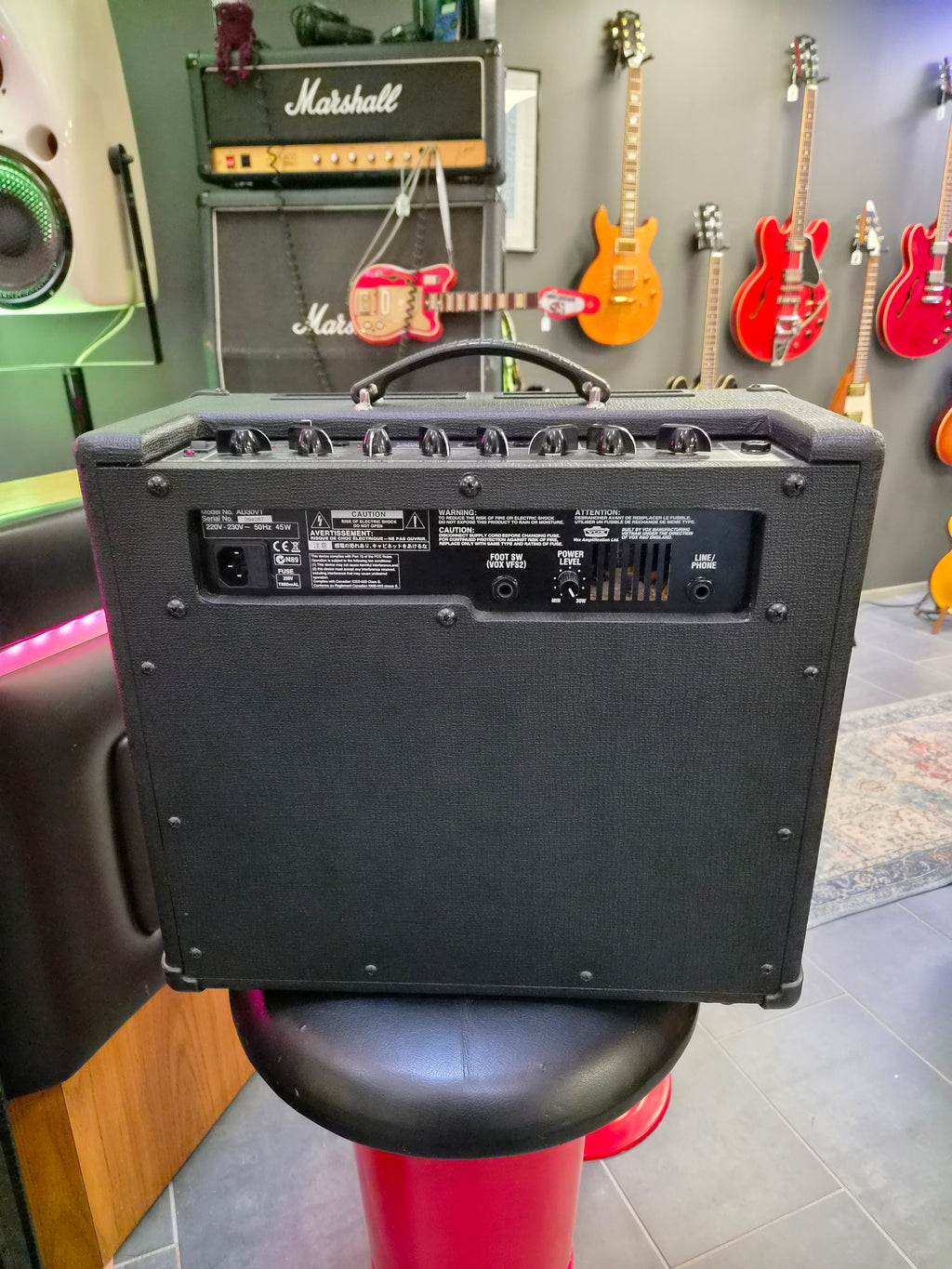 Vox Valvetronix AD30VT 30-Watt 1x10 Modeling Guitar Combo