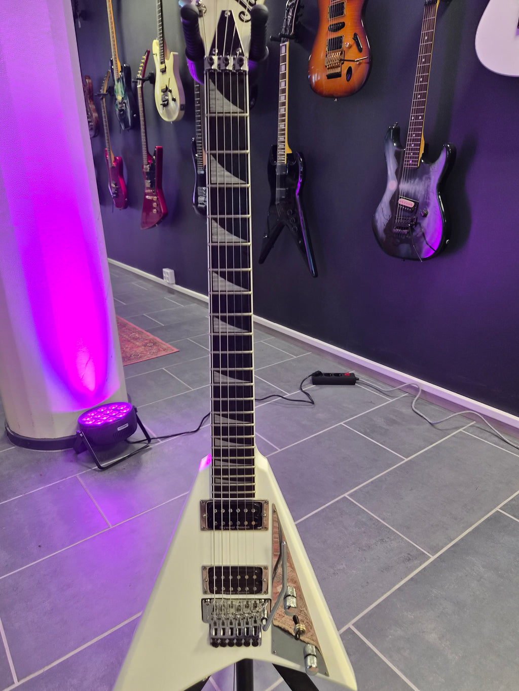 Jackson Pro Series Rhoads RR EB Snow White