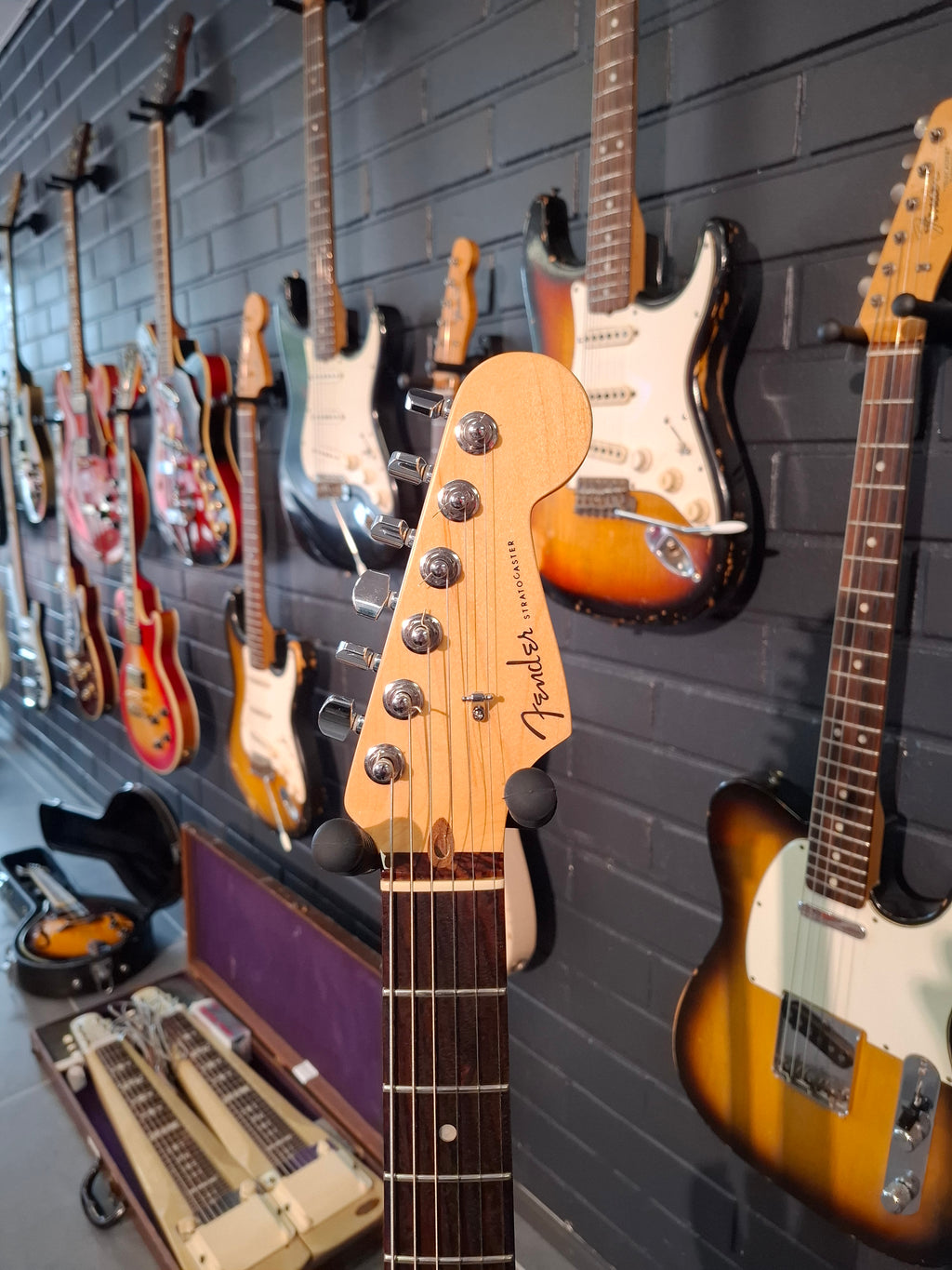 Fender American Deluxe Stratocaster 2011