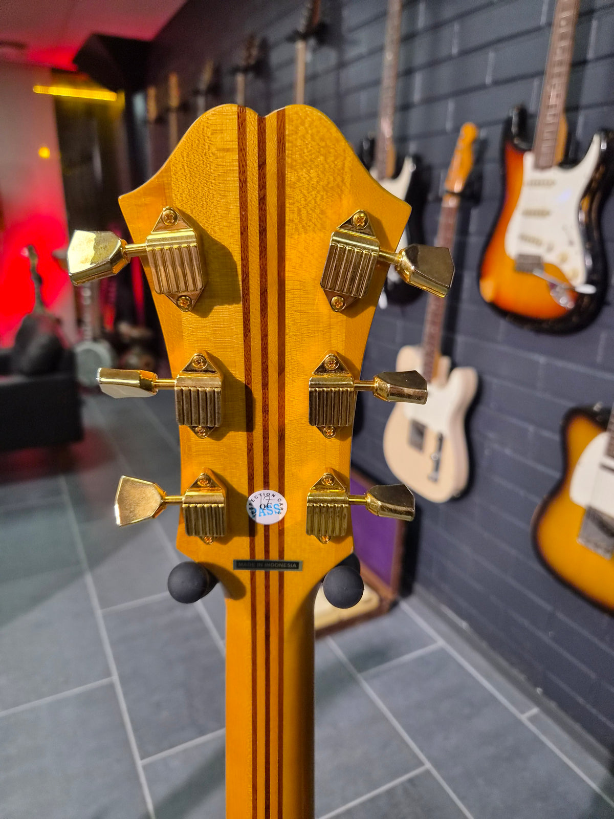 Epiphone Masterbilt Excellente