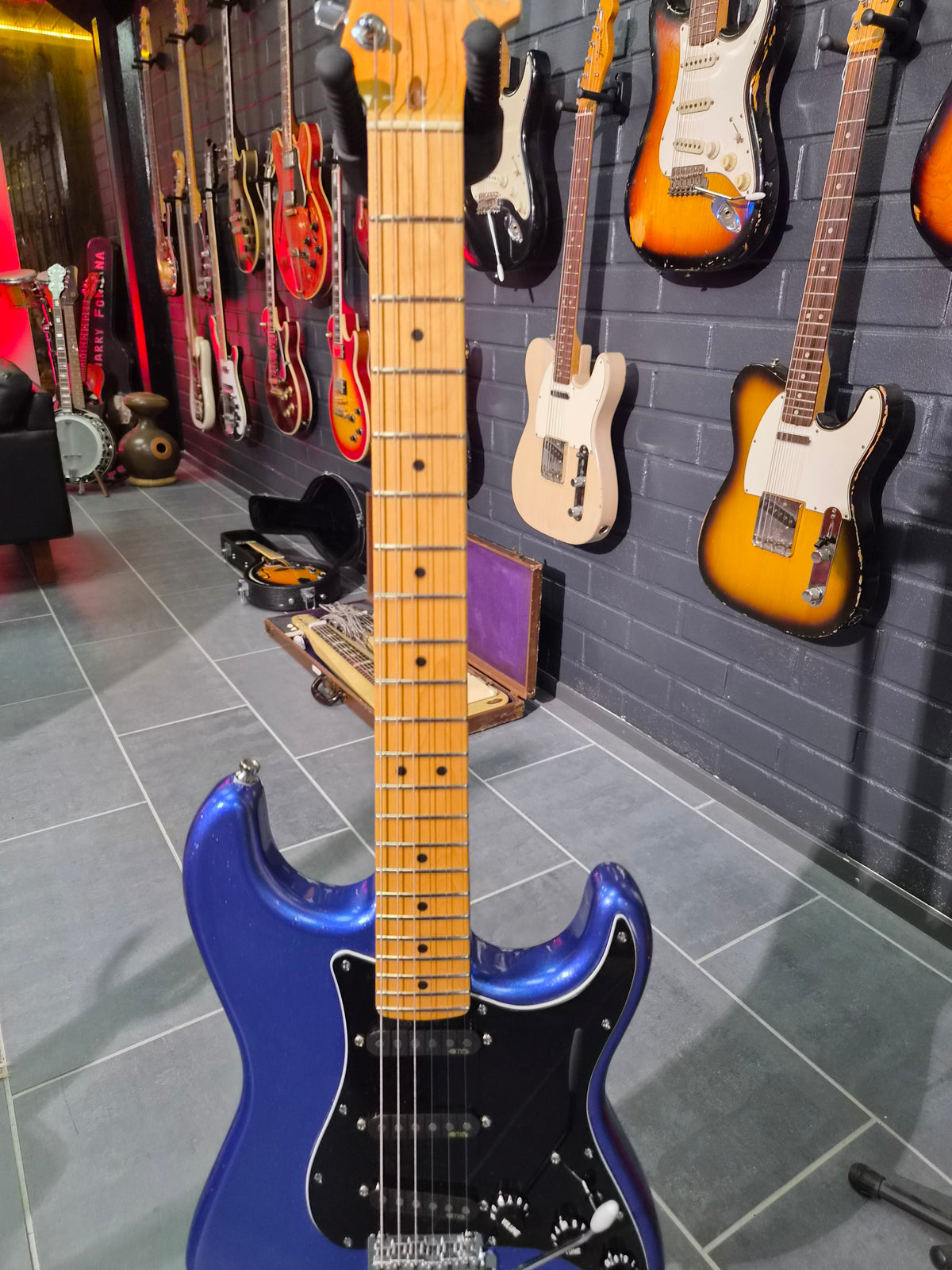 Fender American Standard Stratocaster 2014 w/ EMG Crossroads pickups and EMG electronics