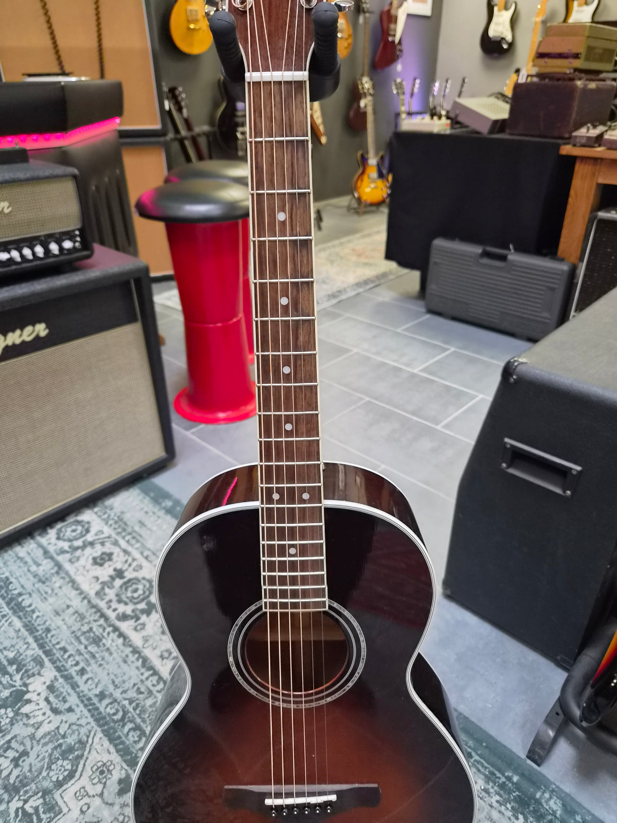 Ibanez AVN1-BS Artwood Vintage Parlor Brown Sunburst