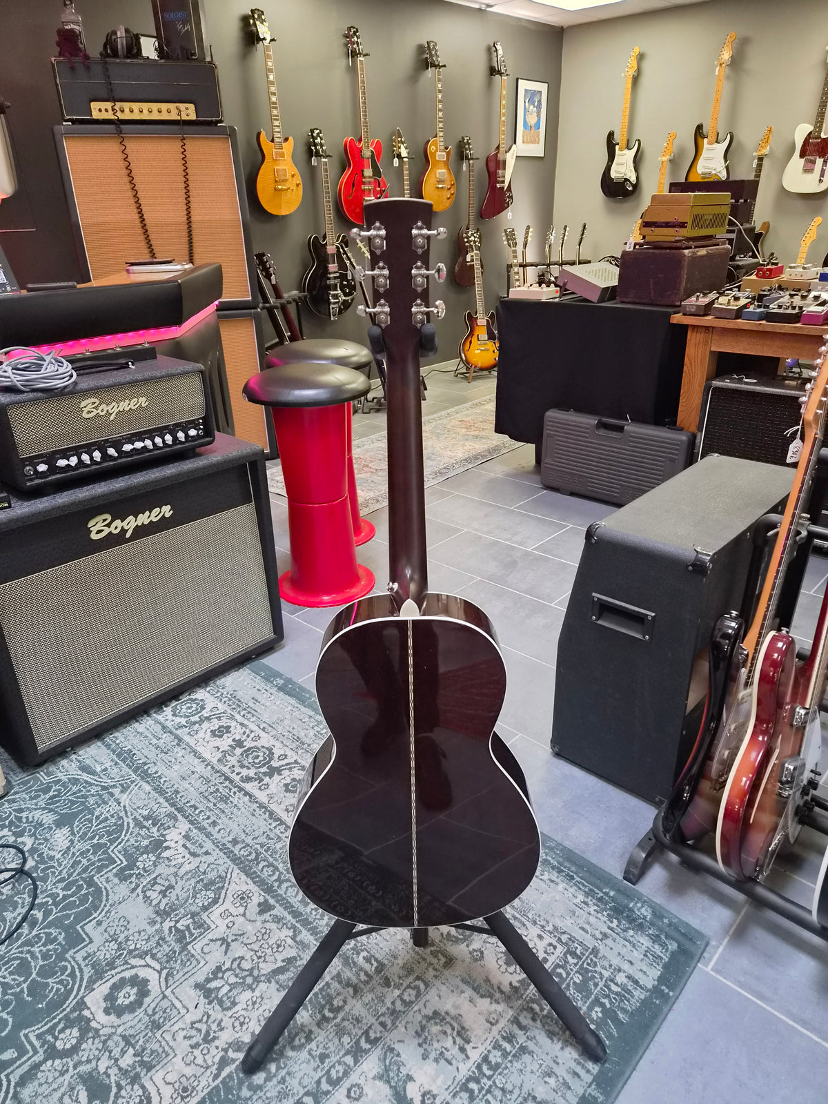 Ibanez AVN1-BS Artwood Vintage Parlor Brown Sunburst