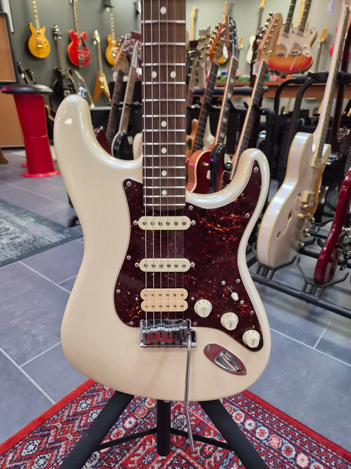 Fender American Deluxe Stratocaster w/ Jeff Beck Olympic Pearl Body and Professional II Neck