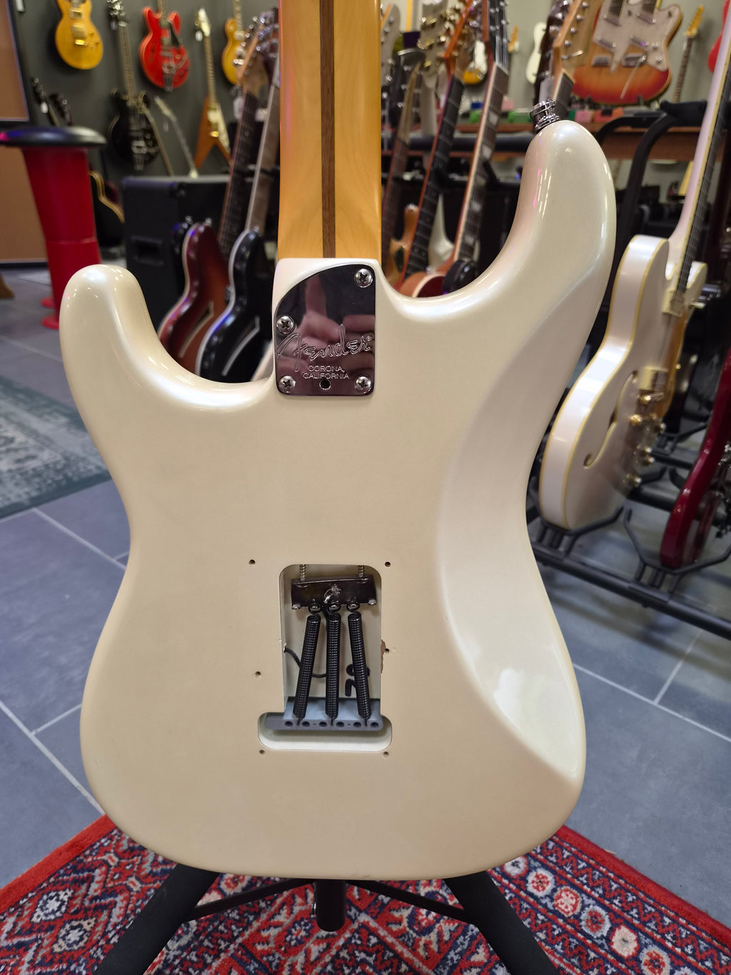 Fender American Deluxe Stratocaster w/ Jeff Beck Olympic Pearl Body and Professional II Neck