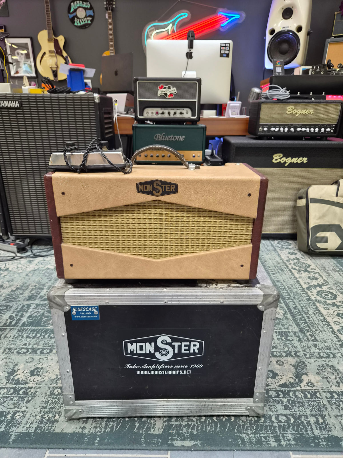Monster La Magia Reverb/Tremolo Unit