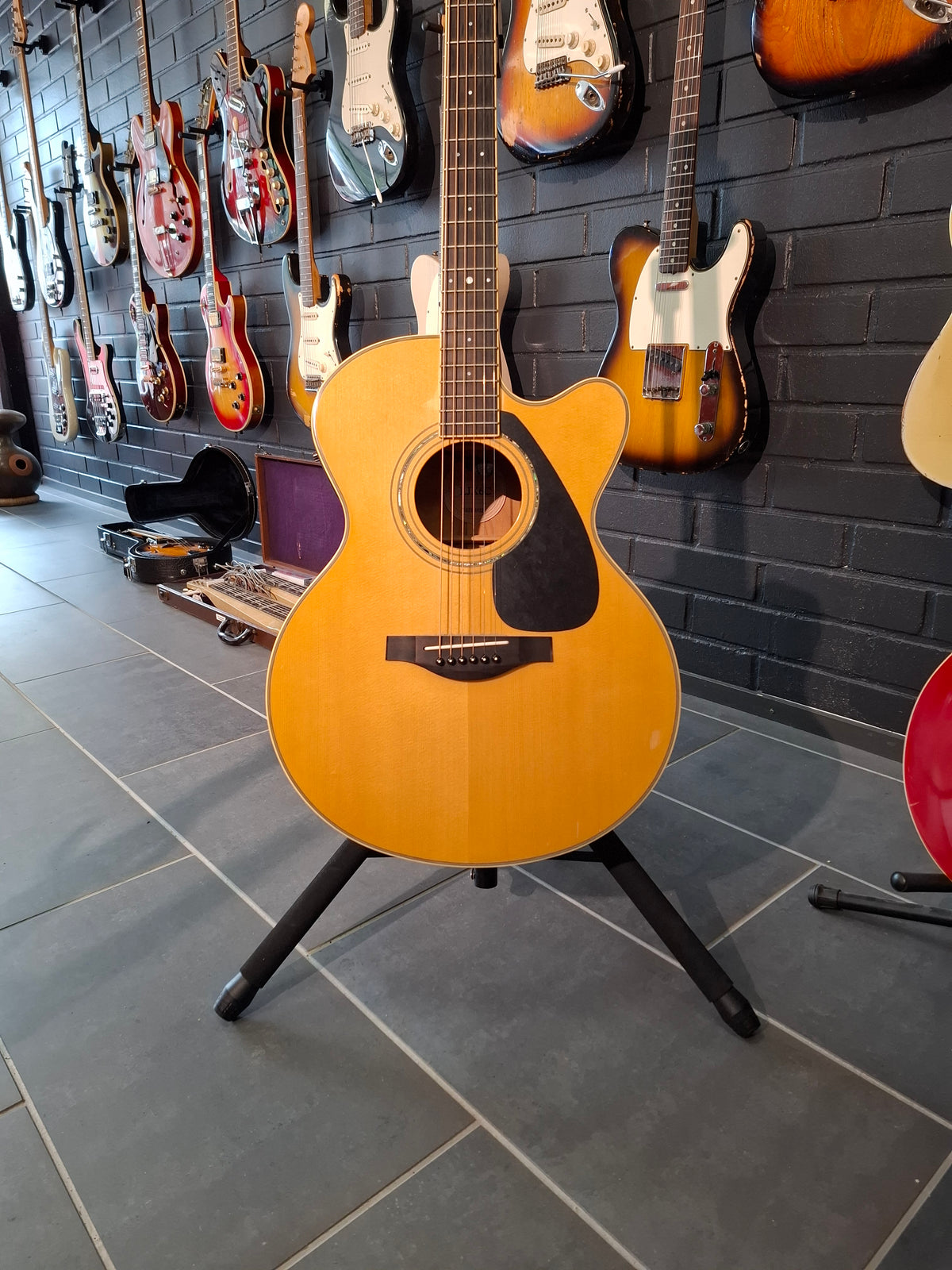 Yamaha LJX6C