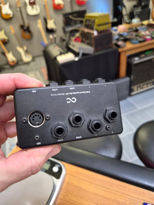 One Control Pedal Board Junction Box 4M