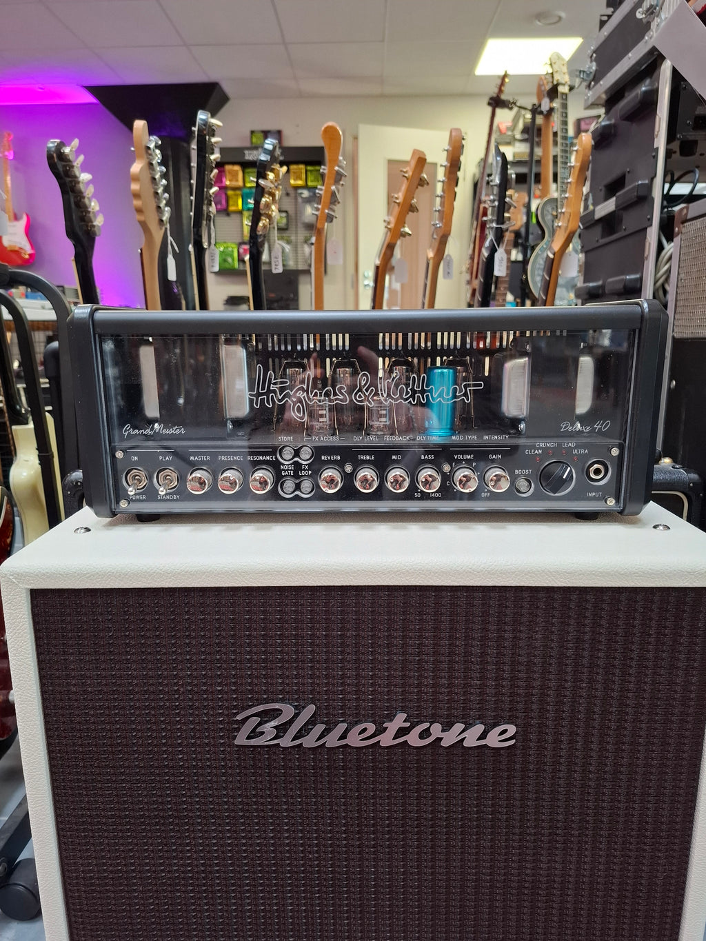 Hughes & Kettner TubeMeister Deluxe 40