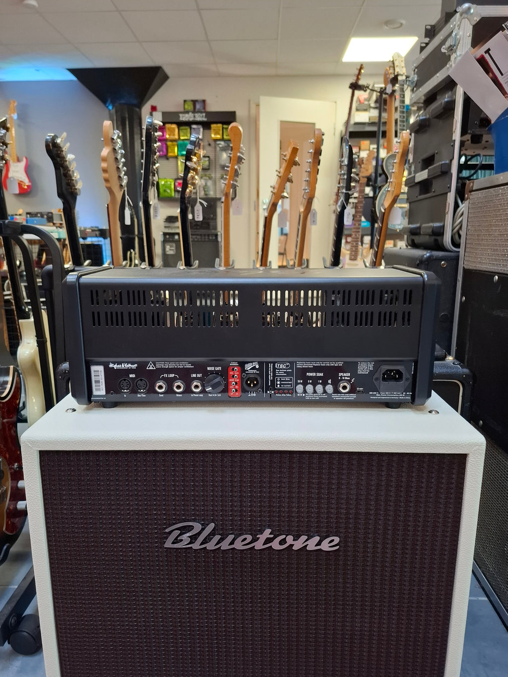 Hughes & Kettner TubeMeister Deluxe 40