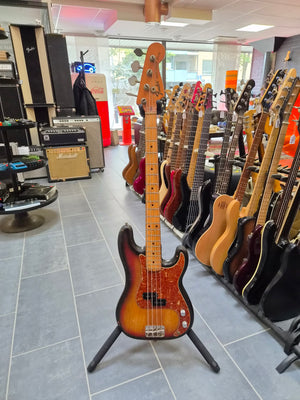 Fender Precision Bass 1975