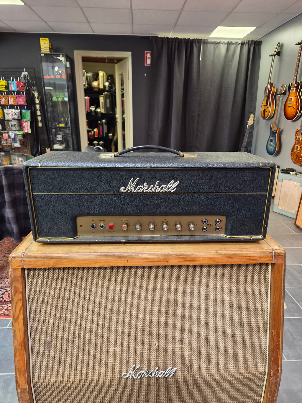 Marshall JMP 50W 1968 Plexi & Marshall 1982A Cabinet