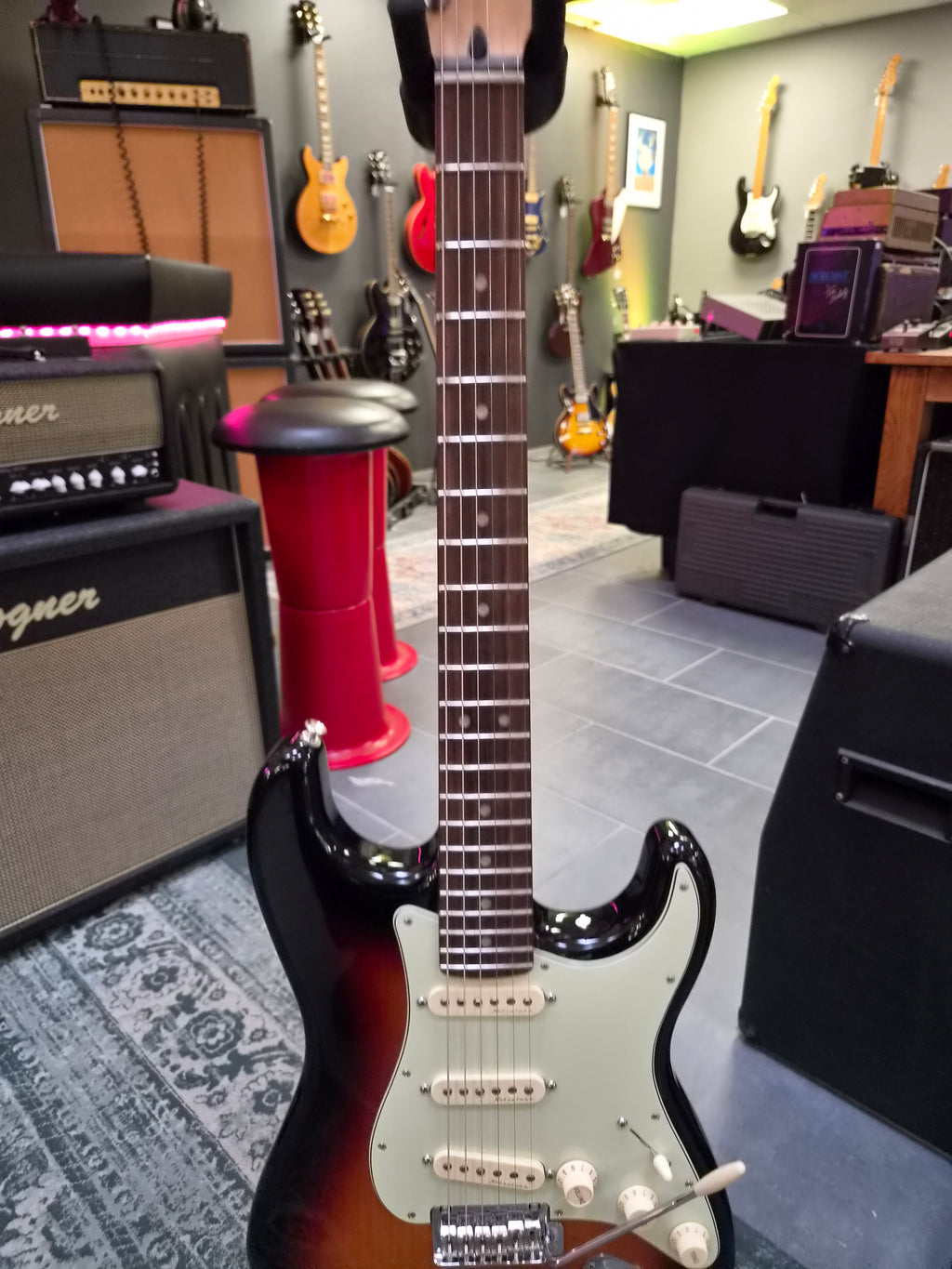 Fender Deluxe Roadhouse Stratocaster Sunburst 2016
