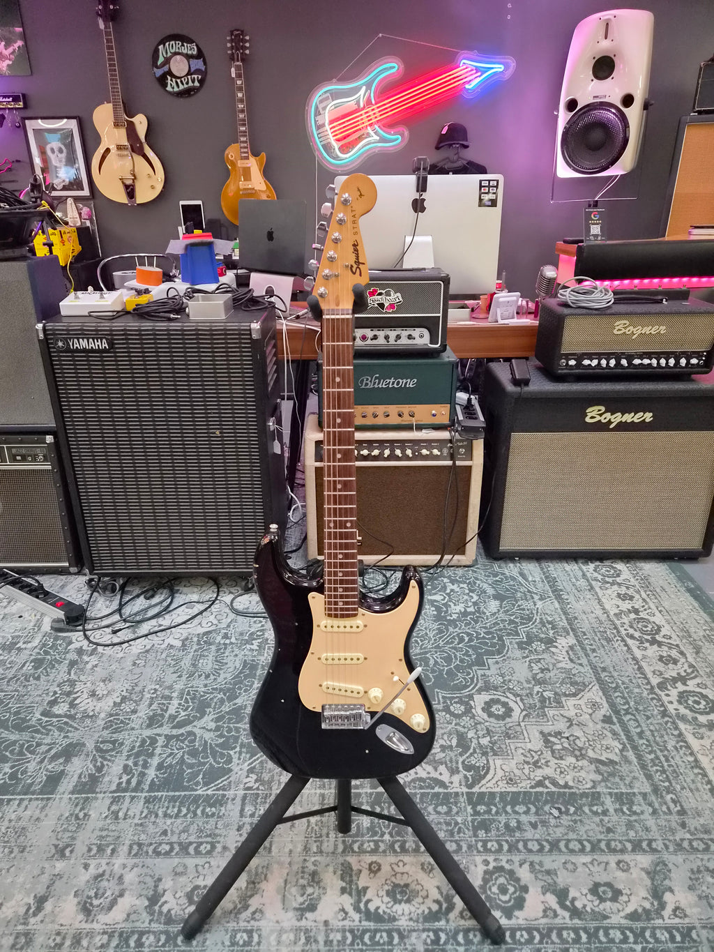 Squier "Yako" Strat