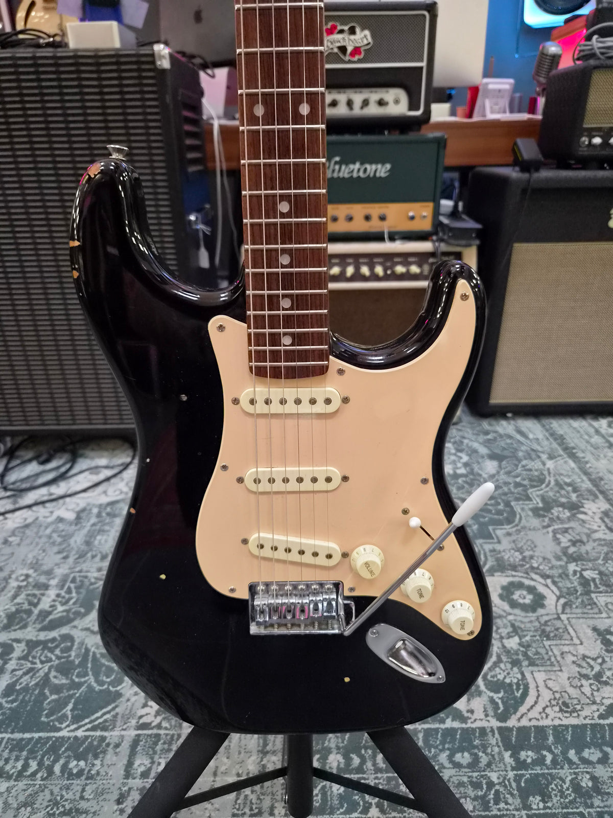 Squier "Yako" Strat