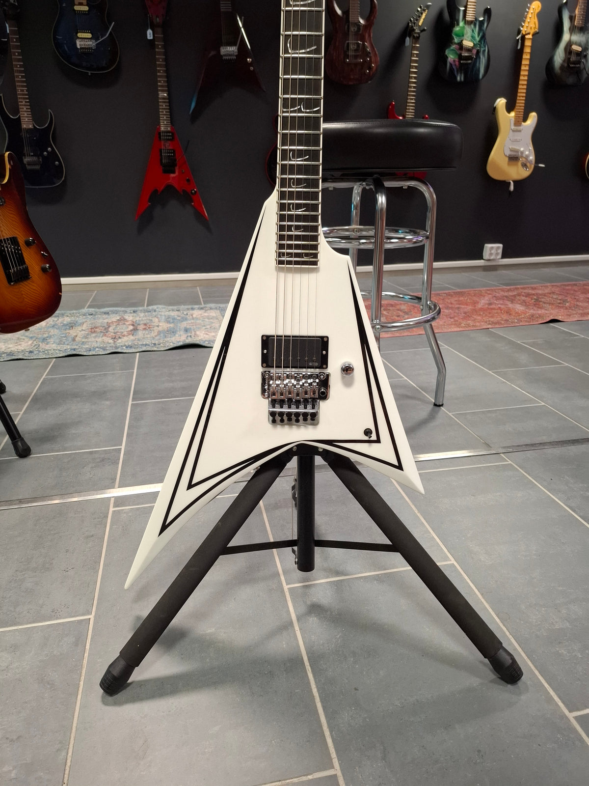 Edwards E-Scythe Alexi Laiho Signature w/ Boost