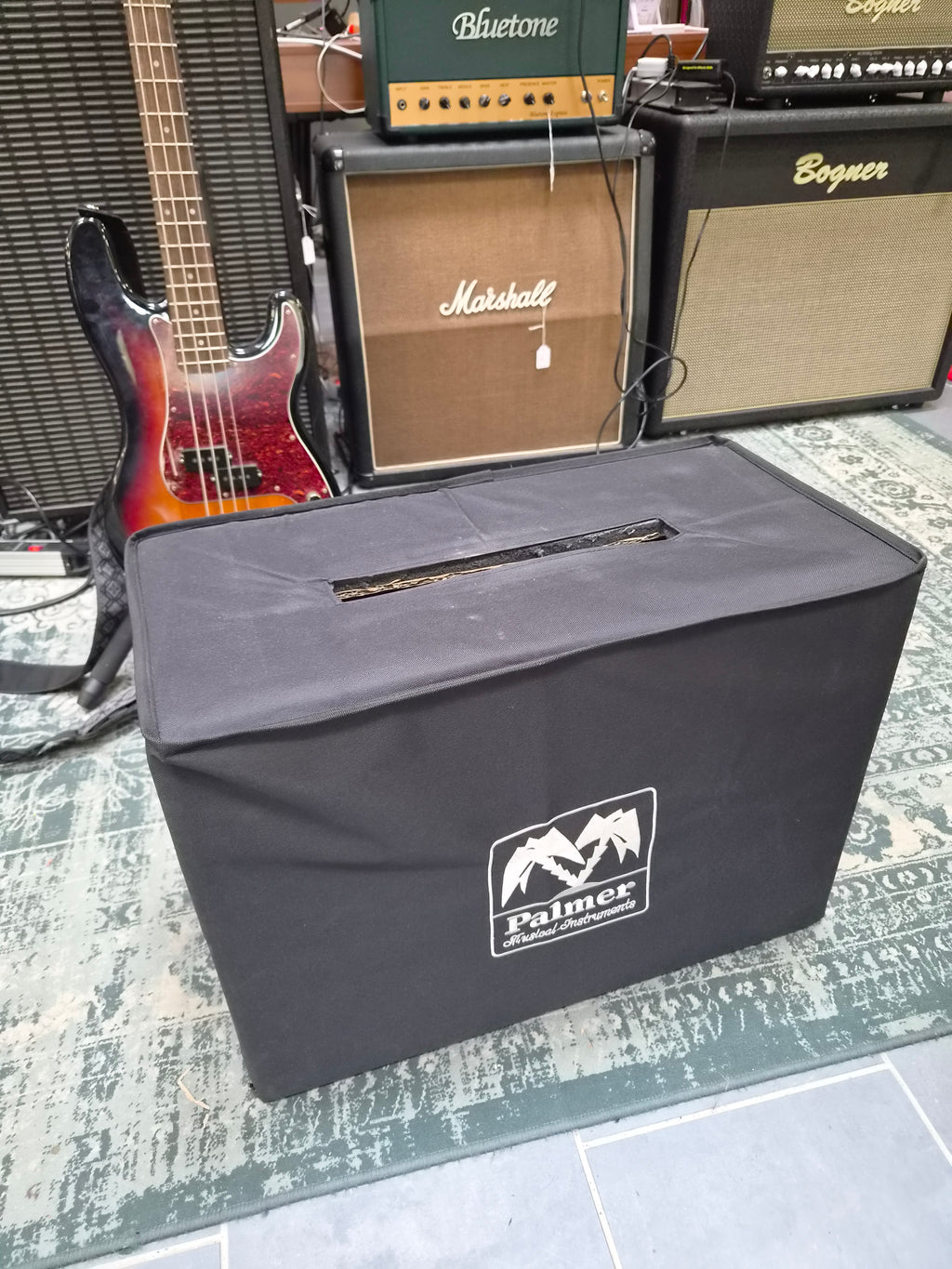 Roland JC-40