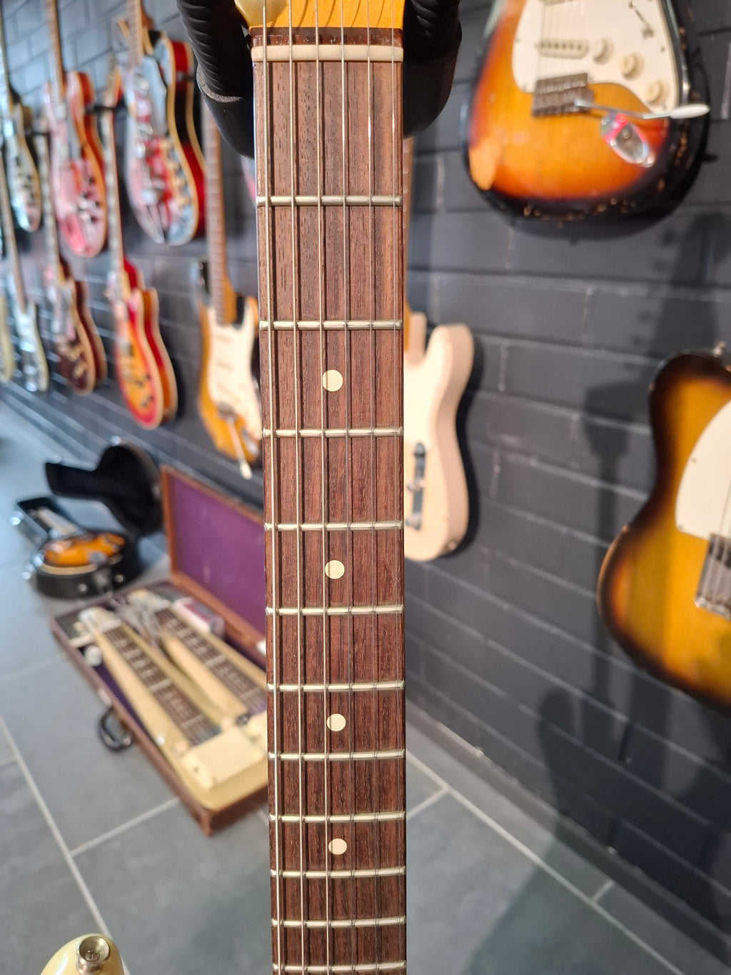 Fender Custom Shop Postmodern Stratocaster Journeyman Relic Vintage White 2021